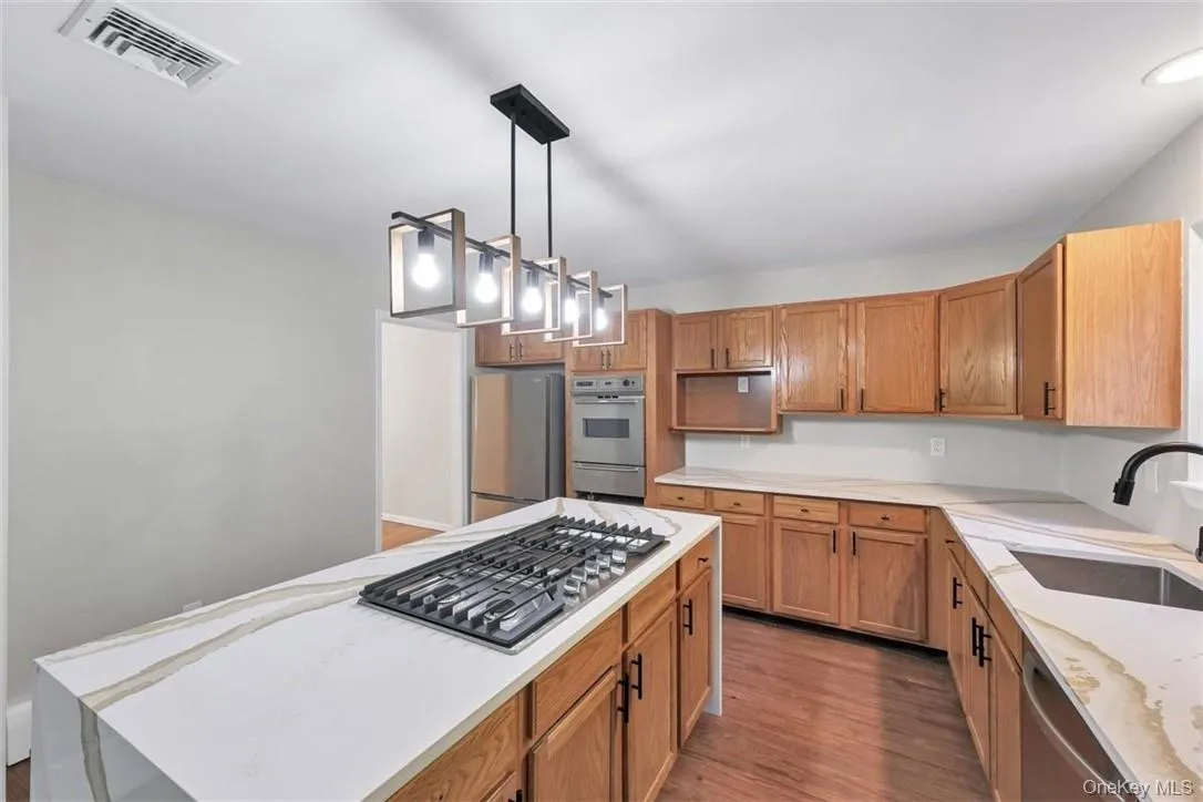 5 Fairview Lane, Cornwall, NY, 3 Bedrooms Bedrooms, 7 Rooms Rooms,2 BathroomsBathrooms,Residential Lease,Idx,Fairview,0,940420 5 Fairview Lane, Cornwall, NY, 3 Bedrooms Bedrooms, 7 Rooms Rooms,2 BathroomsBathrooms,Residential Lease,Idx,Fairview,0,940420