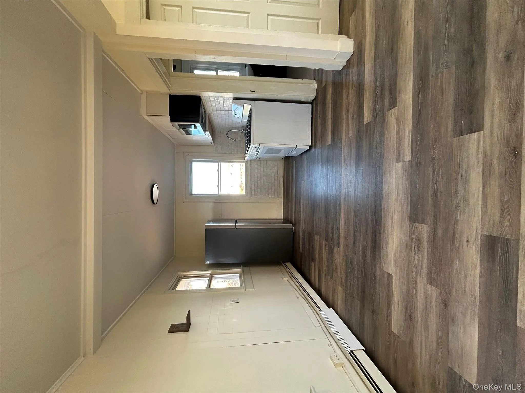 25 Auburn Avenue, Islip, NY, 1 Bedroom Bedrooms, 4 Rooms Rooms,1 BathroomBathrooms,Residential Lease,Idx,Auburn,0,940472 25 Auburn Avenue, Islip, NY, 1 Bedroom Bedrooms, 4 Rooms Rooms,1 BathroomBathrooms,Residential Lease,Idx,Auburn,0,940472