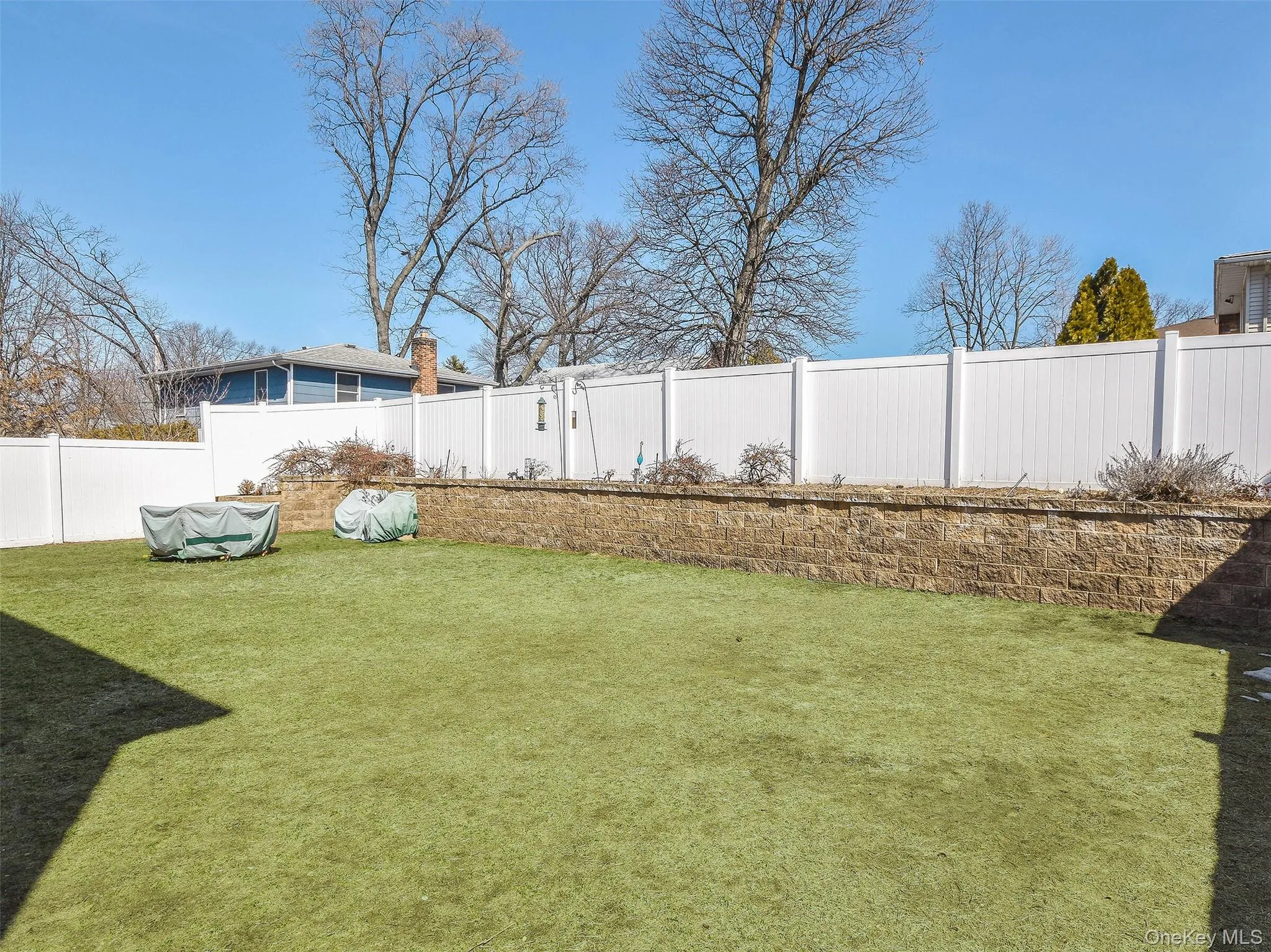 24B Sintsink Dr W, North Hempstead, NY, 3 Bedrooms Bedrooms, 6 Rooms Rooms,2 BathroomsBathrooms,Residential Lease,Idx,Sintsink Dr W,0,940492 24B Sintsink Dr W, North Hempstead, NY, 3 Bedrooms Bedrooms, 6 Rooms Rooms,2 BathroomsBathrooms,Residential Lease,Idx,Sintsink Dr W,0,940492