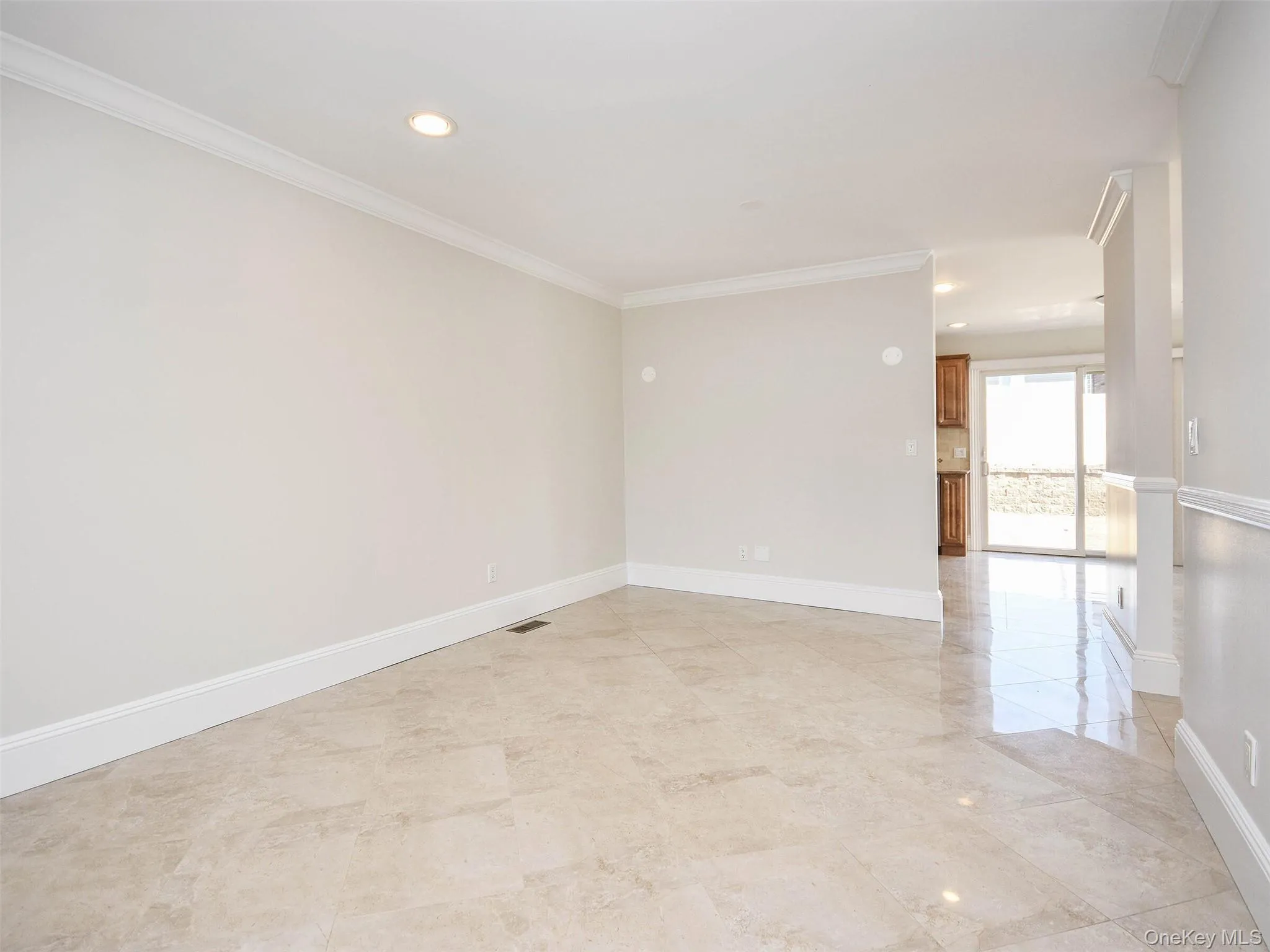 24B Sintsink Dr W, North Hempstead, NY, 3 Bedrooms Bedrooms, 6 Rooms Rooms,2 BathroomsBathrooms,Residential Lease,Idx,Sintsink Dr W,0,940492 24B Sintsink Dr W, North Hempstead, NY, 3 Bedrooms Bedrooms, 6 Rooms Rooms,2 BathroomsBathrooms,Residential Lease,Idx,Sintsink Dr W,0,940492