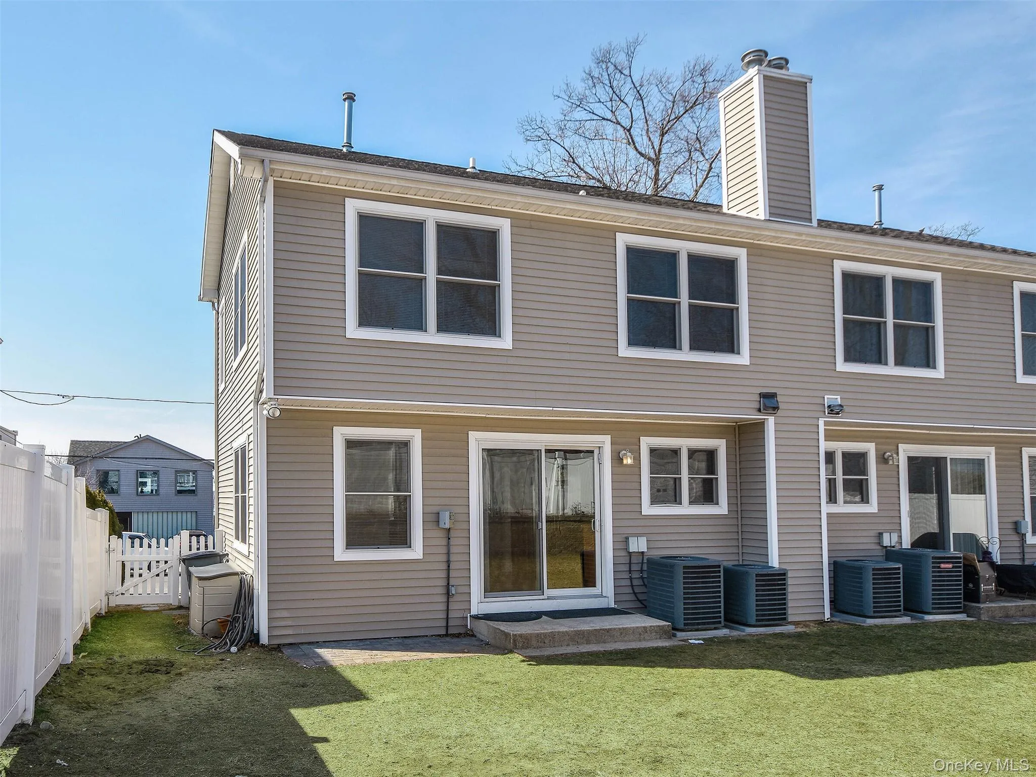 24B Sintsink Dr W, North Hempstead, NY, 3 Bedrooms Bedrooms, 6 Rooms Rooms,2 BathroomsBathrooms,Residential Lease,Idx,Sintsink Dr W,0,940492 24B Sintsink Dr W, North Hempstead, NY, 3 Bedrooms Bedrooms, 6 Rooms Rooms,2 BathroomsBathrooms,Residential Lease,Idx,Sintsink Dr W,0,940492