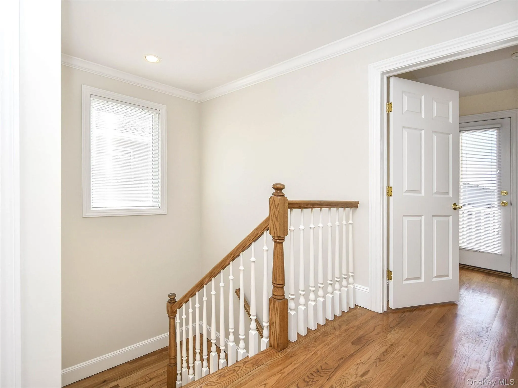 24B Sintsink Dr W, North Hempstead, NY, 3 Bedrooms Bedrooms, 6 Rooms Rooms,2 BathroomsBathrooms,Residential Lease,Idx,Sintsink Dr W,0,940492 24B Sintsink Dr W, North Hempstead, NY, 3 Bedrooms Bedrooms, 6 Rooms Rooms,2 BathroomsBathrooms,Residential Lease,Idx,Sintsink Dr W,0,940492