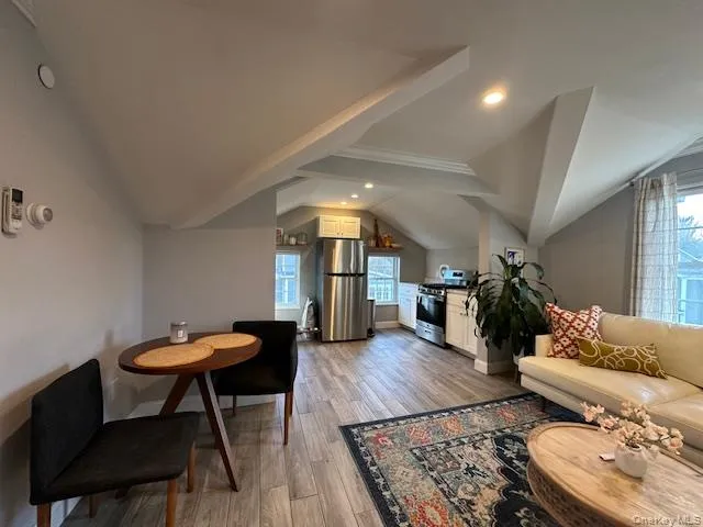 55 Green Street, Huntington, NY, 2 Bedrooms Bedrooms, 4 Rooms Rooms,1 BathroomBathrooms,Residential Lease,Idx,Green,0,940525 55 Green Street, Huntington, NY, 2 Bedrooms Bedrooms, 4 Rooms Rooms,1 BathroomBathrooms,Residential Lease,Idx,Green,0,940525