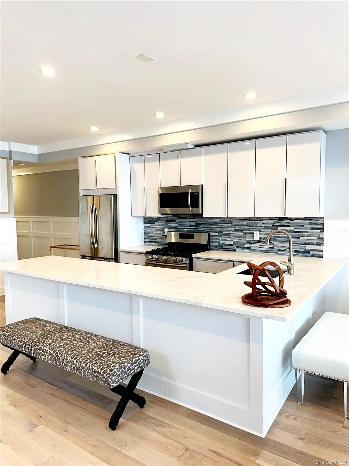 61 Orchard Beach Boulevard, North Hempstead, NY, 3 Bedrooms Bedrooms, 4 Rooms Rooms,2 BathroomsBathrooms,Residential Lease,Idx,Orchard Beach,0,940568 61 Orchard Beach Boulevard, North Hempstead, NY, 3 Bedrooms Bedrooms, 4 Rooms Rooms,2 BathroomsBathrooms,Residential Lease,Idx,Orchard Beach,0,940568