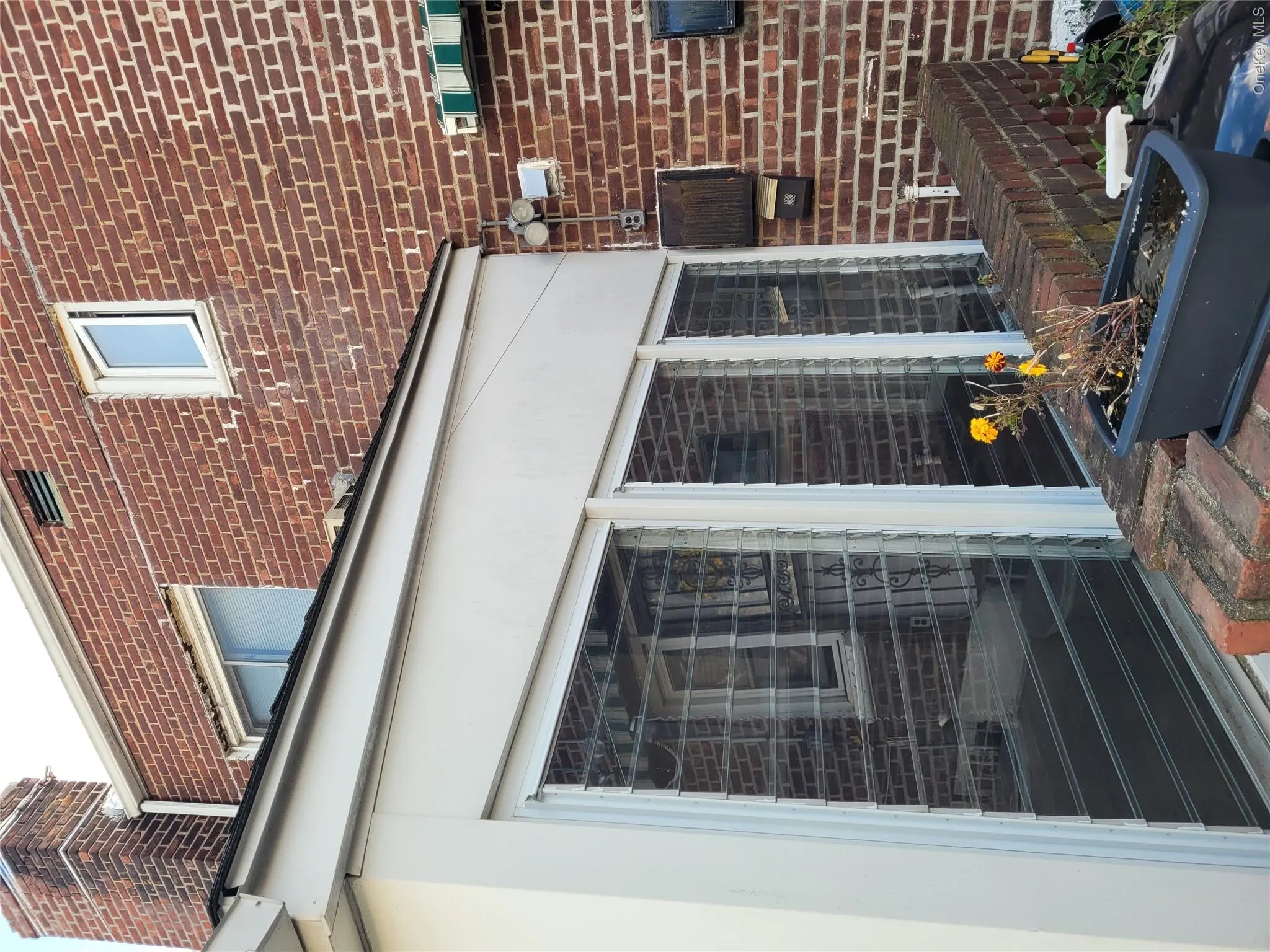 229-11 141St Avenue, New York, NY, 3 Bedrooms Bedrooms, 8 Rooms Rooms,1 BathroomBathrooms,Residential,For Rent,141St,0,940639 229-11 141St Avenue, New York, NY, 3 Bedrooms Bedrooms, 8 Rooms Rooms,1 BathroomBathrooms,Residential,For Rent,141St,0,940639