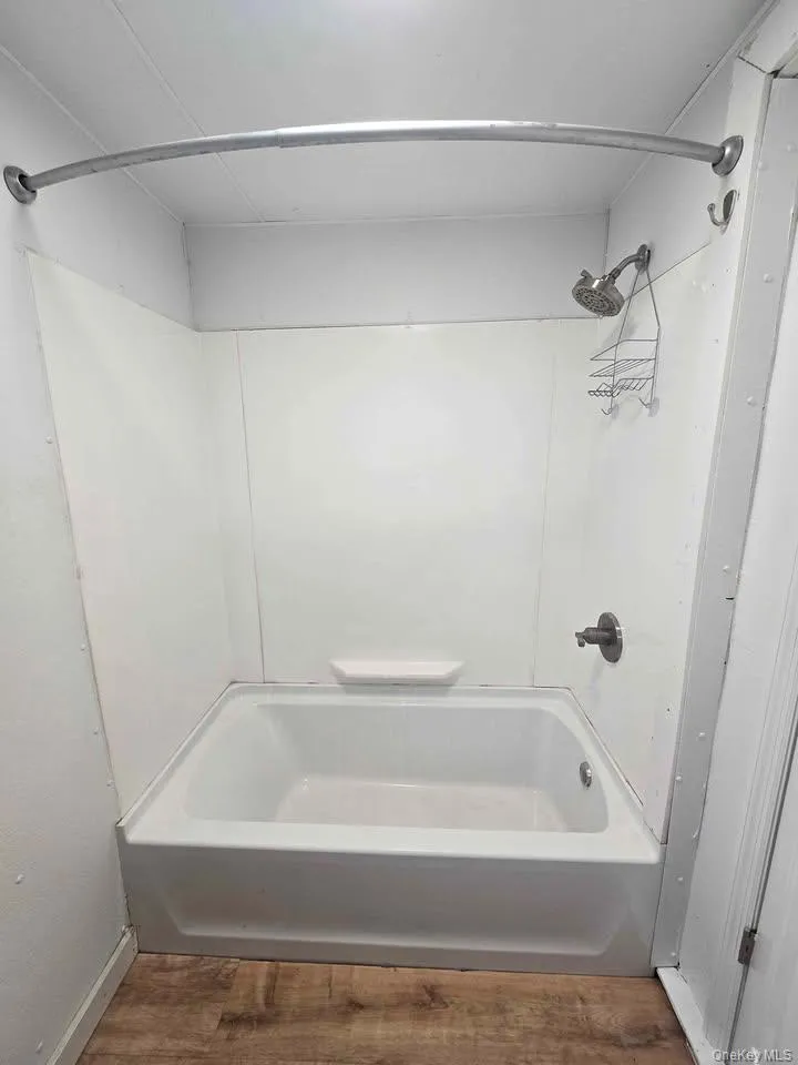 993 Quaker Lane, Hyde Park, NY, 2 Bedrooms Bedrooms, 5 Rooms Rooms,1 BathroomBathrooms,Residential Lease,Idx,Quaker,0,940649 993 Quaker Lane, Hyde Park, NY, 2 Bedrooms Bedrooms, 5 Rooms Rooms,1 BathroomBathrooms,Residential Lease,Idx,Quaker,0,940649