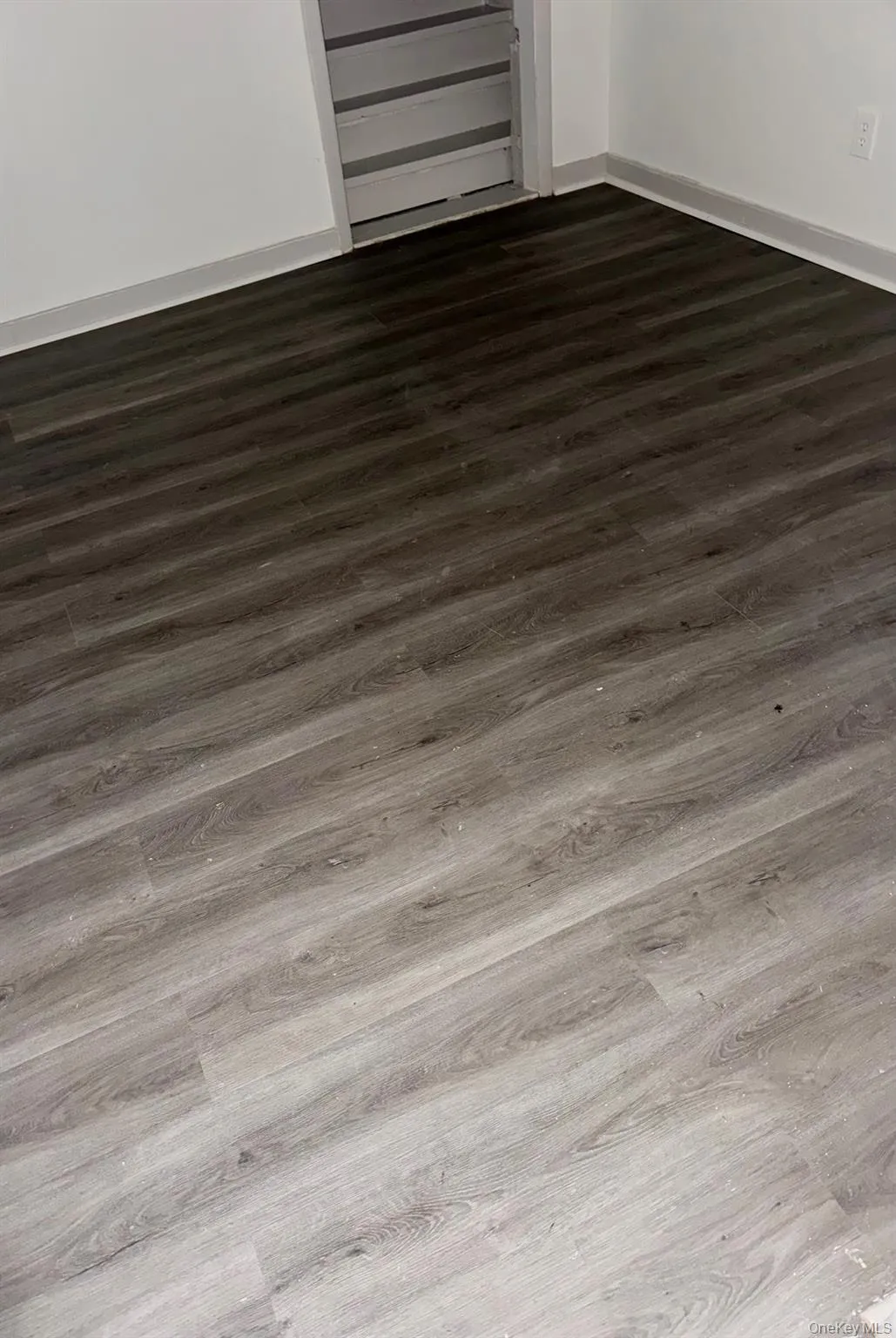 Freshly painted and new flooring Freshly painted and new flooring