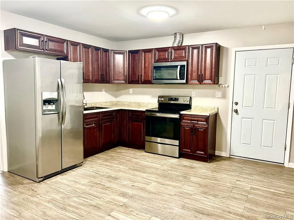 108 North Street, Middletown, NY, 3 Bedrooms Bedrooms, 6 Rooms Rooms,2 BathroomsBathrooms,Residential Lease,Idx,North,0,940755 108 North Street, Middletown, NY, 3 Bedrooms Bedrooms, 6 Rooms Rooms,2 BathroomsBathrooms,Residential Lease,Idx,North,0,940755