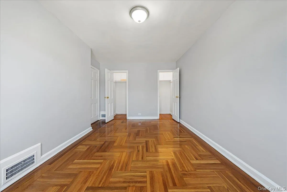 4309 Edson Avenue, New York, NY, 3 Bedrooms Bedrooms, 5 Rooms Rooms,1 BathroomBathrooms,Residential,For Rent,Edson,0,940771 4309 Edson Avenue, New York, NY, 3 Bedrooms Bedrooms, 5 Rooms Rooms,1 BathroomBathrooms,Residential,For Rent,Edson,0,940771