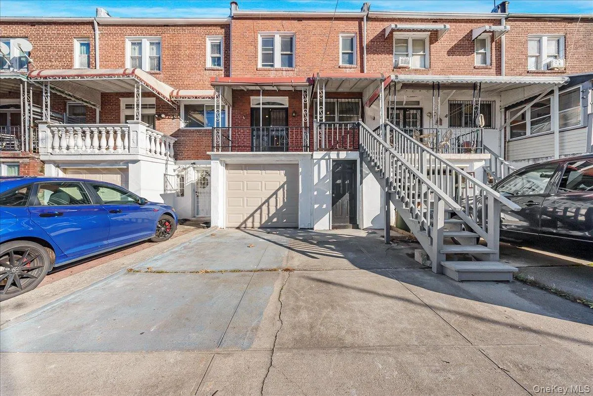 4309 Edson Avenue, New York, NY, 3 Bedrooms Bedrooms, 5 Rooms Rooms,1 BathroomBathrooms,Residential,For Rent,Edson,0,940771 4309 Edson Avenue, New York, NY, 3 Bedrooms Bedrooms, 5 Rooms Rooms,1 BathroomBathrooms,Residential,For Rent,Edson,0,940771