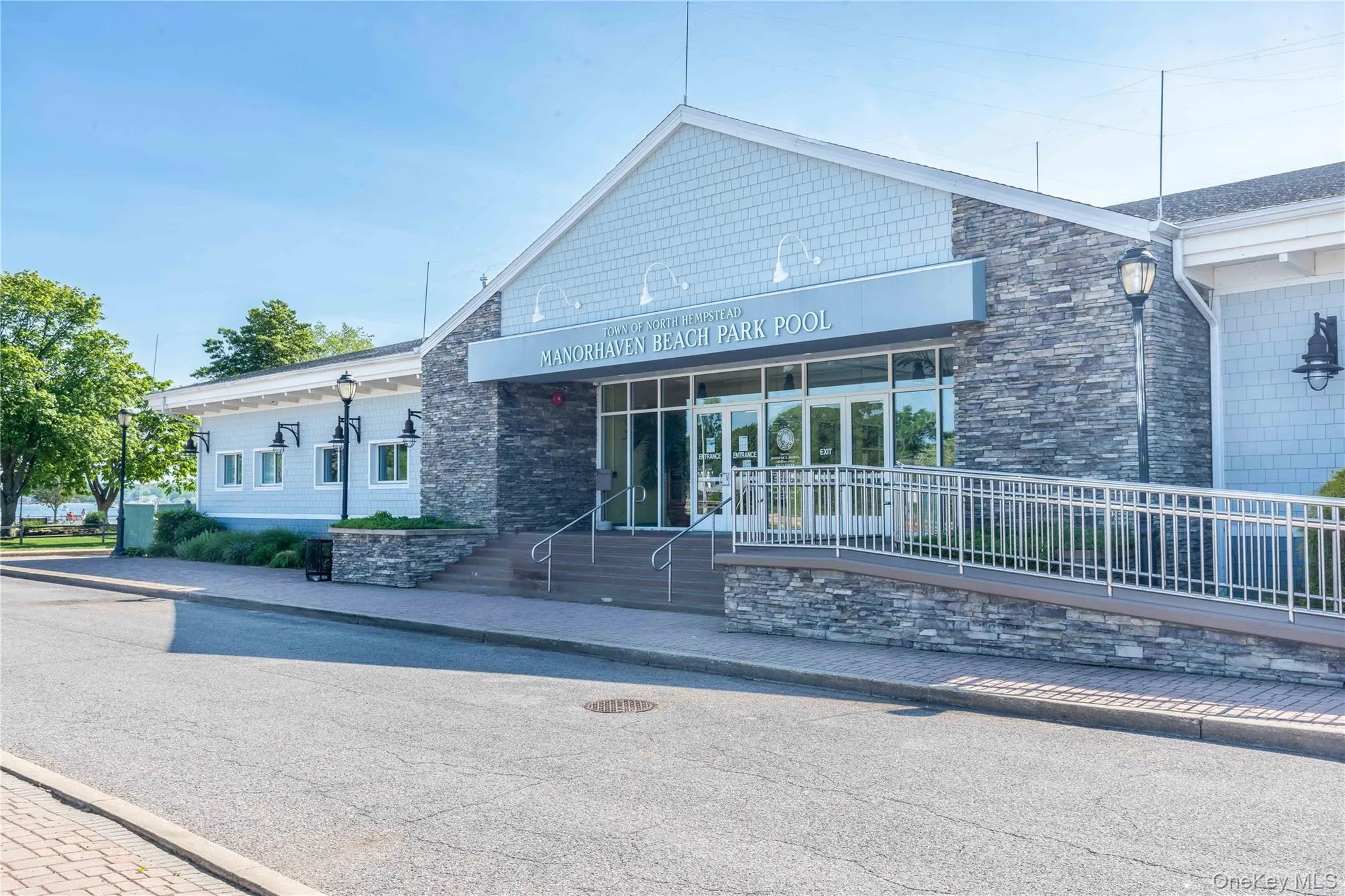 7B Orchard Beach Road, North Hempstead, NY, 3 Bedrooms Bedrooms, 6 Rooms Rooms,2 BathroomsBathrooms,Residential Lease,Idx,Orchard Beach,0,940774 7B Orchard Beach Road, North Hempstead, NY, 3 Bedrooms Bedrooms, 6 Rooms Rooms,2 BathroomsBathrooms,Residential Lease,Idx,Orchard Beach,0,940774