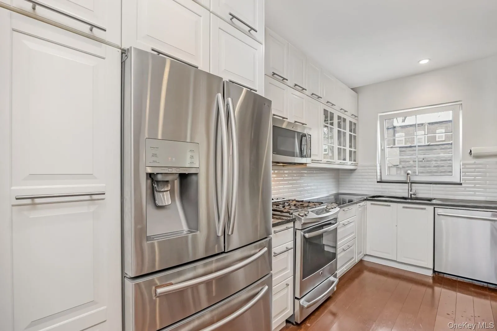 64-68 83 Place, New York, NY, 3 Bedrooms Bedrooms, ,2 BathroomsBathrooms,Residential,For Rent,83,0,940781 64-68 83 Place, New York, NY, 3 Bedrooms Bedrooms, ,2 BathroomsBathrooms,Residential,For Rent,83,0,940781