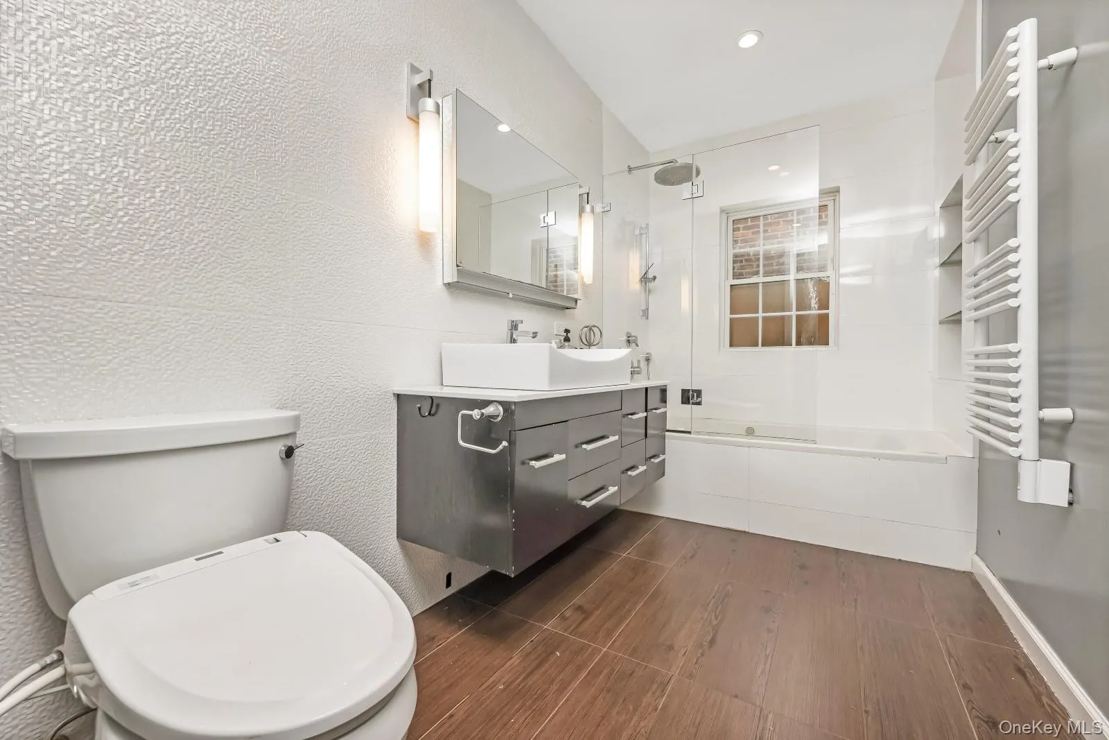 64-68 83 Place, New York, NY, 3 Bedrooms Bedrooms, ,2 BathroomsBathrooms,Residential,For Rent,83,0,940781 64-68 83 Place, New York, NY, 3 Bedrooms Bedrooms, ,2 BathroomsBathrooms,Residential,For Rent,83,0,940781