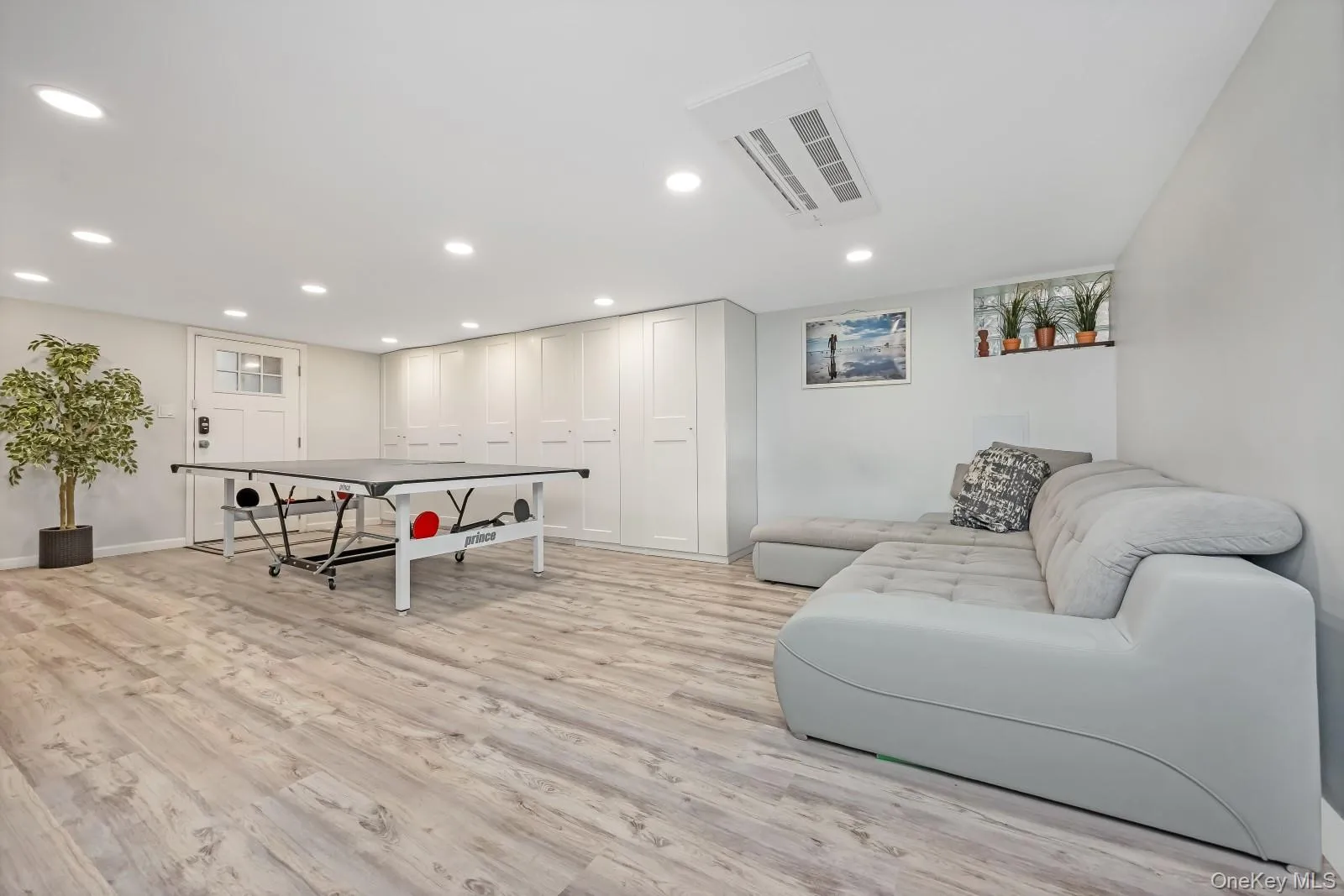 64-68 83 Place, New York, NY, 3 Bedrooms Bedrooms, ,2 BathroomsBathrooms,Residential,For Rent,83,0,940781 64-68 83 Place, New York, NY, 3 Bedrooms Bedrooms, ,2 BathroomsBathrooms,Residential,For Rent,83,0,940781