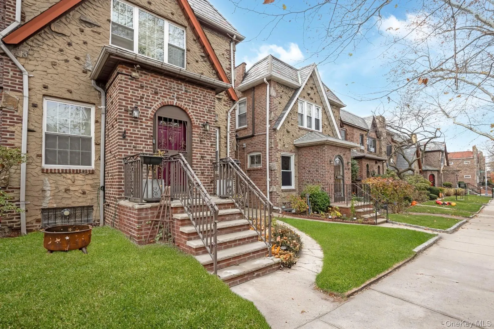 64-68 83 Place, New York, NY, 3 Bedrooms Bedrooms, ,2 BathroomsBathrooms,Residential,For Rent,83,0,940781 64-68 83 Place, New York, NY, 3 Bedrooms Bedrooms, ,2 BathroomsBathrooms,Residential,For Rent,83,0,940781