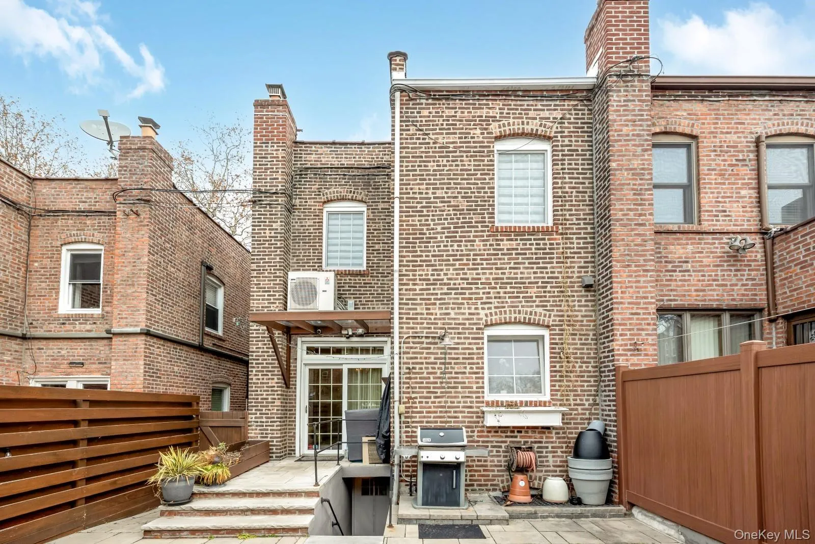 64-68 83 Place, New York, NY, 3 Bedrooms Bedrooms, ,2 BathroomsBathrooms,Residential,For Rent,83,0,940781 64-68 83 Place, New York, NY, 3 Bedrooms Bedrooms, ,2 BathroomsBathrooms,Residential,For Rent,83,0,940781