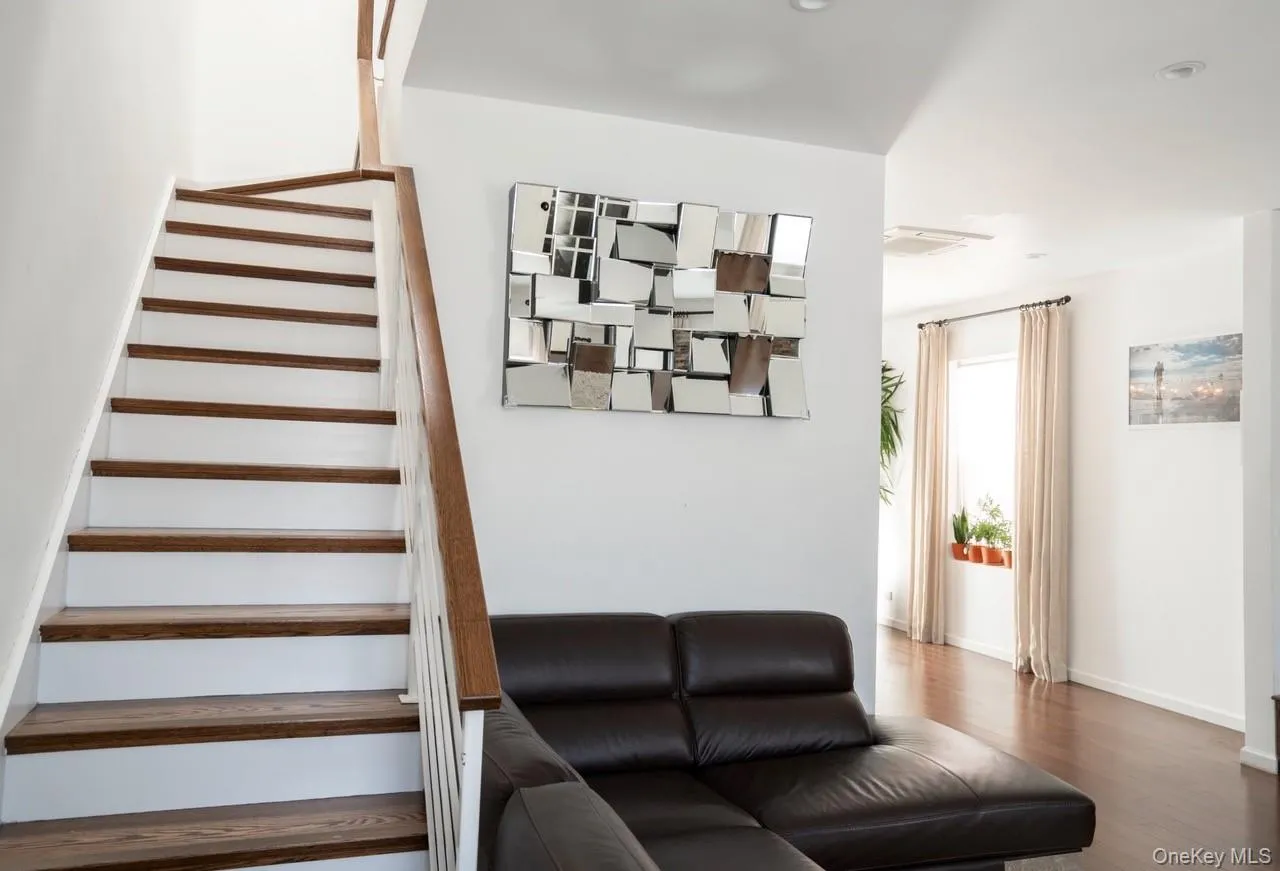 64-68 83 Place, New York, NY, 3 Bedrooms Bedrooms, ,2 BathroomsBathrooms,Residential,For Rent,83,0,940781 64-68 83 Place, New York, NY, 3 Bedrooms Bedrooms, ,2 BathroomsBathrooms,Residential,For Rent,83,0,940781