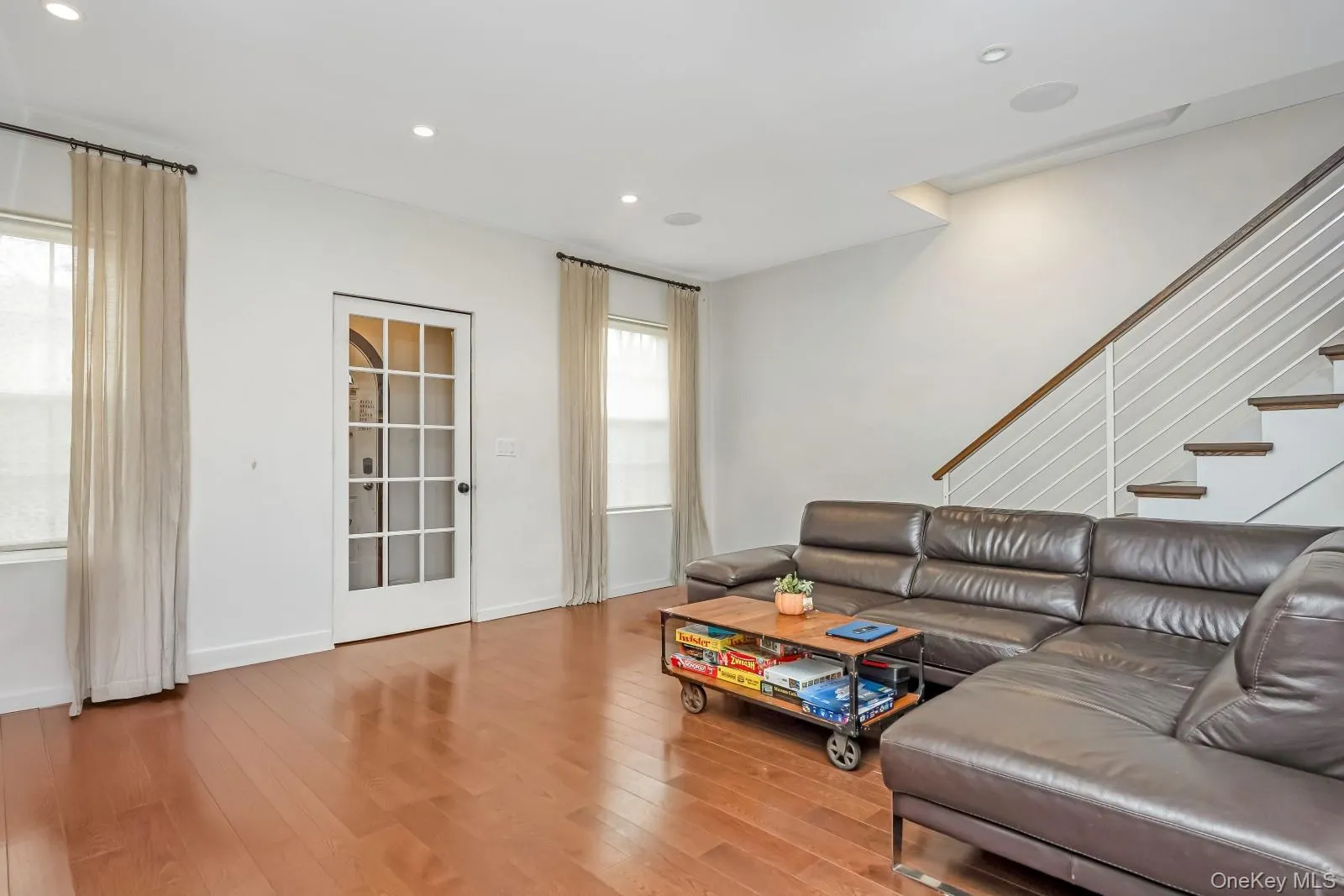 64-68 83 Place, New York, NY, 3 Bedrooms Bedrooms, ,2 BathroomsBathrooms,Residential,For Rent,83,0,940781 64-68 83 Place, New York, NY, 3 Bedrooms Bedrooms, ,2 BathroomsBathrooms,Residential,For Rent,83,0,940781