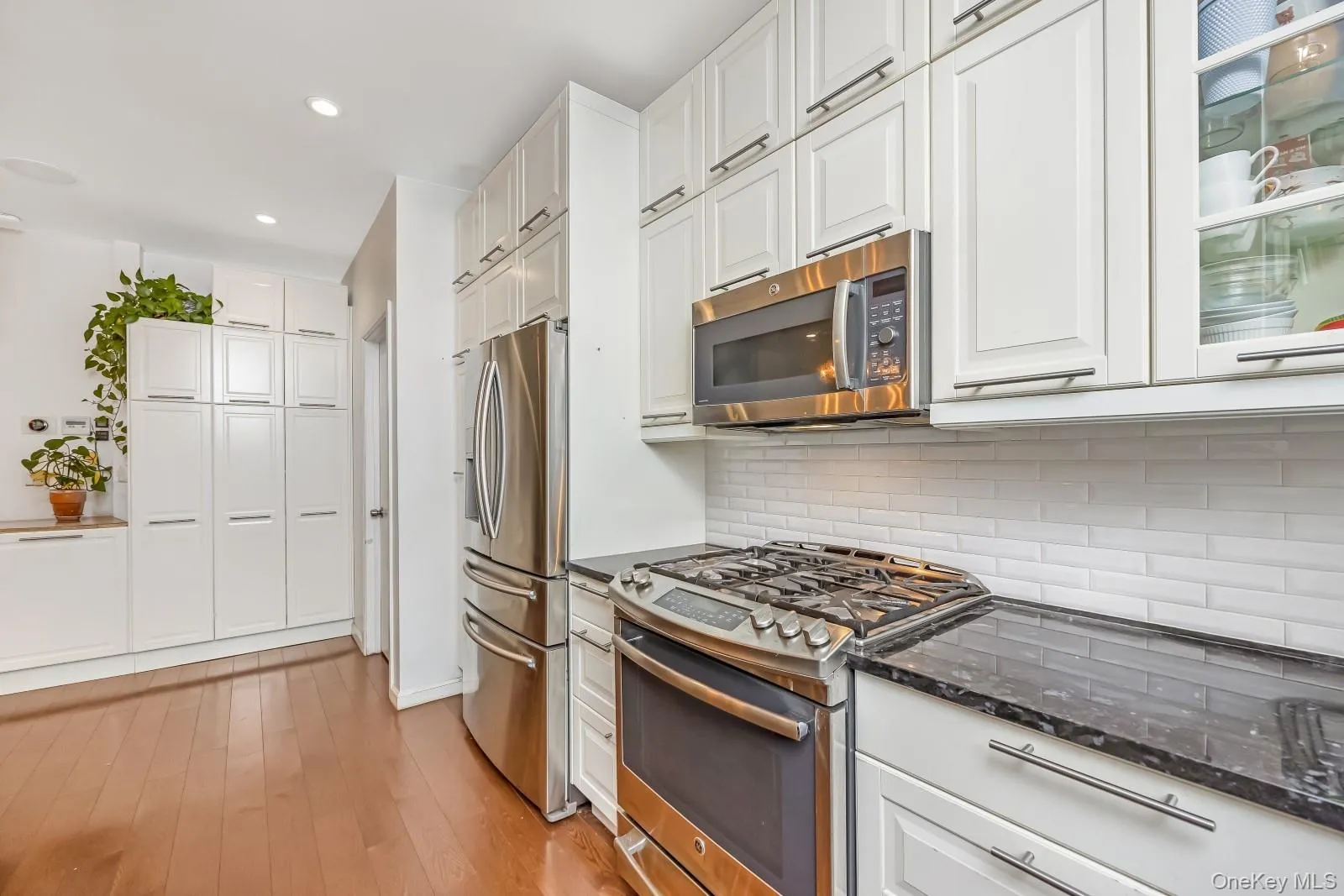 64-68 83 Place, New York, NY, 3 Bedrooms Bedrooms, ,2 BathroomsBathrooms,Residential,For Rent,83,0,940781 64-68 83 Place, New York, NY, 3 Bedrooms Bedrooms, ,2 BathroomsBathrooms,Residential,For Rent,83,0,940781