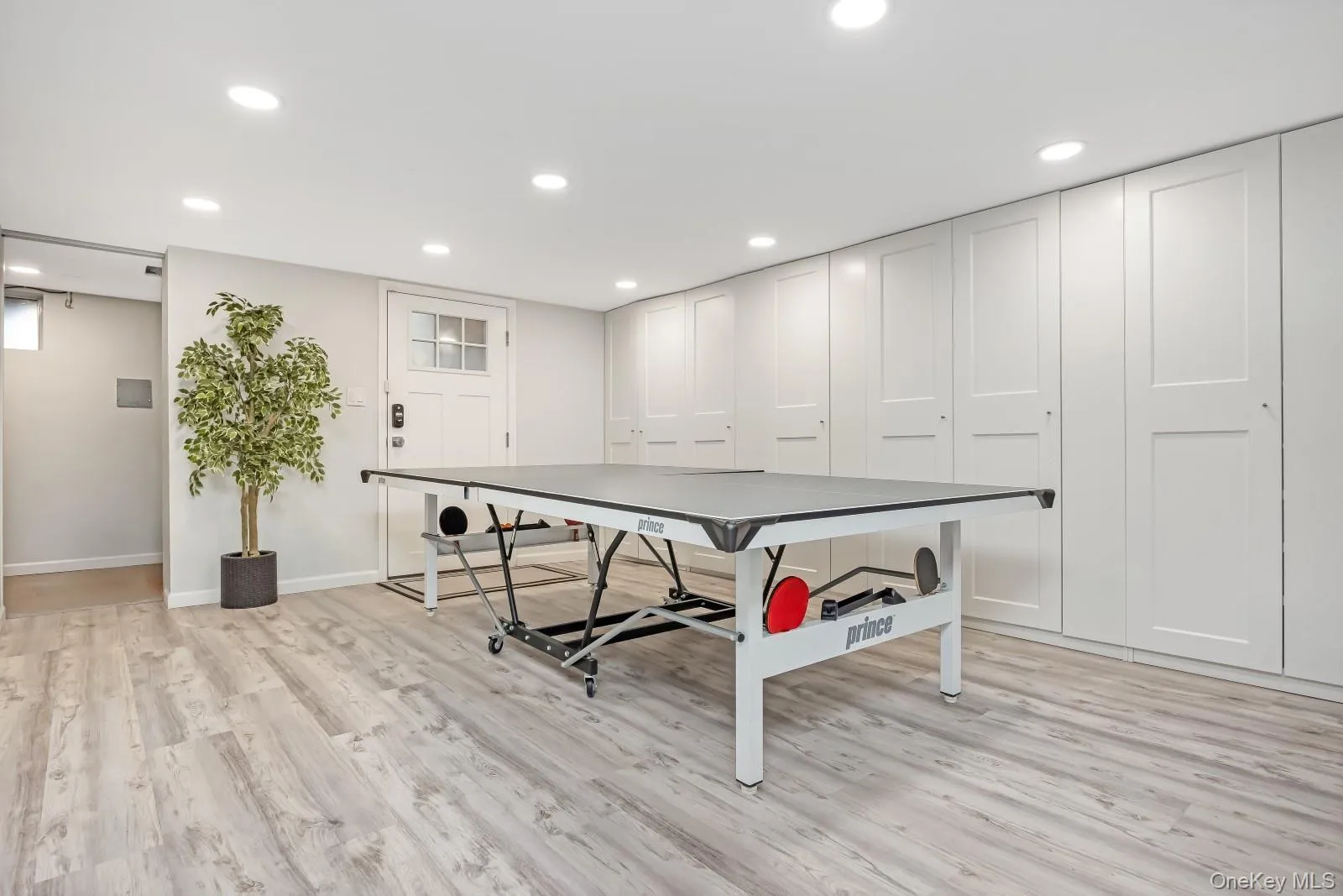 64-68 83 Place, New York, NY, 3 Bedrooms Bedrooms, ,2 BathroomsBathrooms,Residential,For Rent,83,0,940781 64-68 83 Place, New York, NY, 3 Bedrooms Bedrooms, ,2 BathroomsBathrooms,Residential,For Rent,83,0,940781