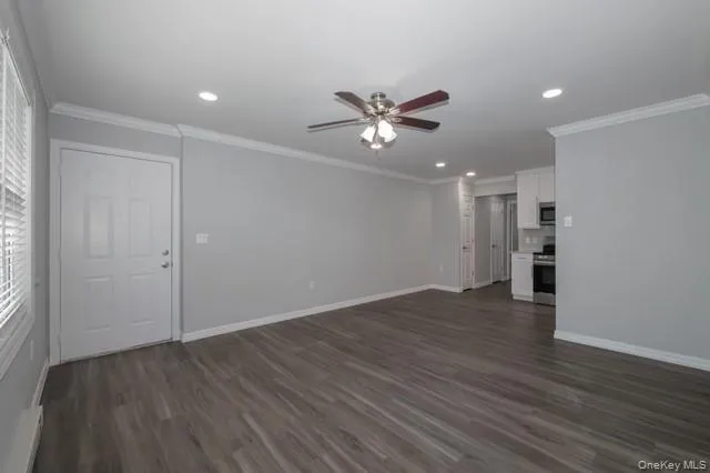 241 Main Street, Islip, NY, 1 Bedroom Bedrooms, 3 Rooms Rooms,1 BathroomBathrooms,Residential Lease,Idx,Main,0,940797 241 Main Street, Islip, NY, 1 Bedroom Bedrooms, 3 Rooms Rooms,1 BathroomBathrooms,Residential Lease,Idx,Main,0,940797