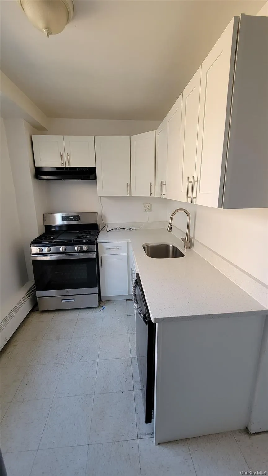 98-20 62nd Drive, New York, NY, 2 Bedrooms Bedrooms, 4 Rooms Rooms,1 BathroomBathrooms,Residential Lease,For Rent,62nd,0,940802 98-20 62nd Drive, New York, NY, 2 Bedrooms Bedrooms, 4 Rooms Rooms,1 BathroomBathrooms,Residential Lease,For Rent,62nd,0,940802