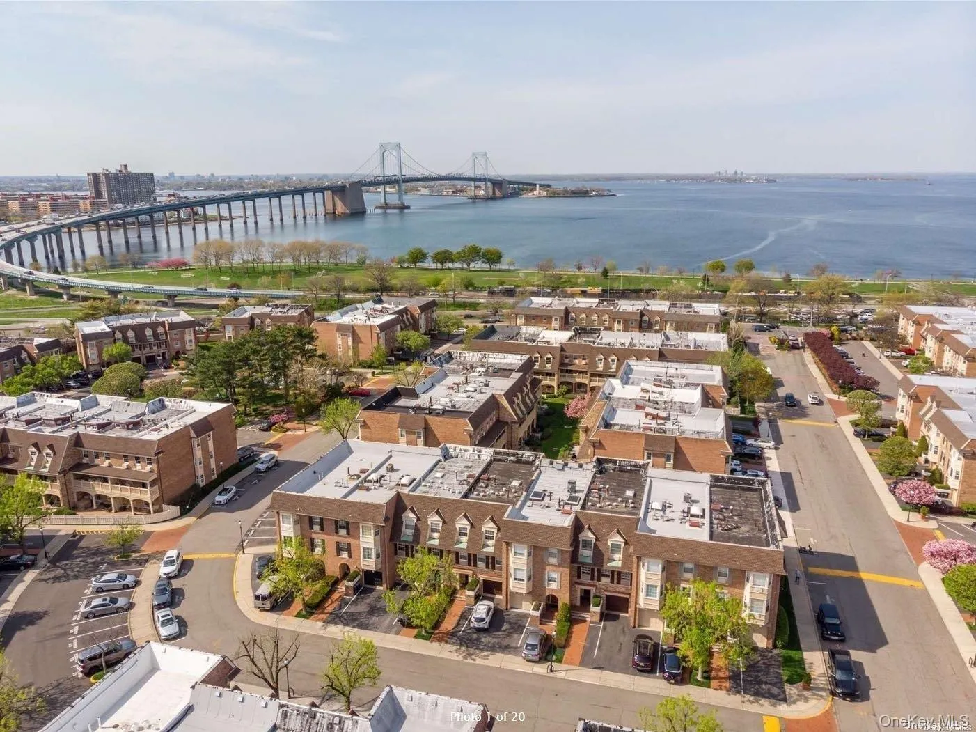 13-36 Robin Lane, New York, NY, 1 Bedroom Bedrooms, 4 Rooms Rooms,1 BathroomBathrooms,Residential Lease,Idx,Robin Lane,0,940872 13-36 Robin Lane, New York, NY, 1 Bedroom Bedrooms, 4 Rooms Rooms,1 BathroomBathrooms,Residential Lease,Idx,Robin Lane,0,940872