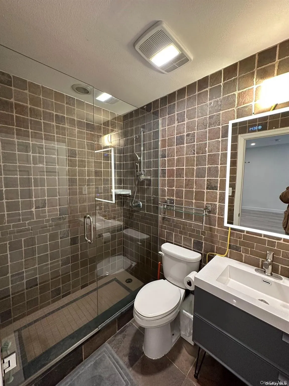 13-36 Robin Lane, New York, NY, 1 Bedroom Bedrooms, 4 Rooms Rooms,1 BathroomBathrooms,Residential Lease,Idx,Robin Lane,0,940872 13-36 Robin Lane, New York, NY, 1 Bedroom Bedrooms, 4 Rooms Rooms,1 BathroomBathrooms,Residential Lease,Idx,Robin Lane,0,940872