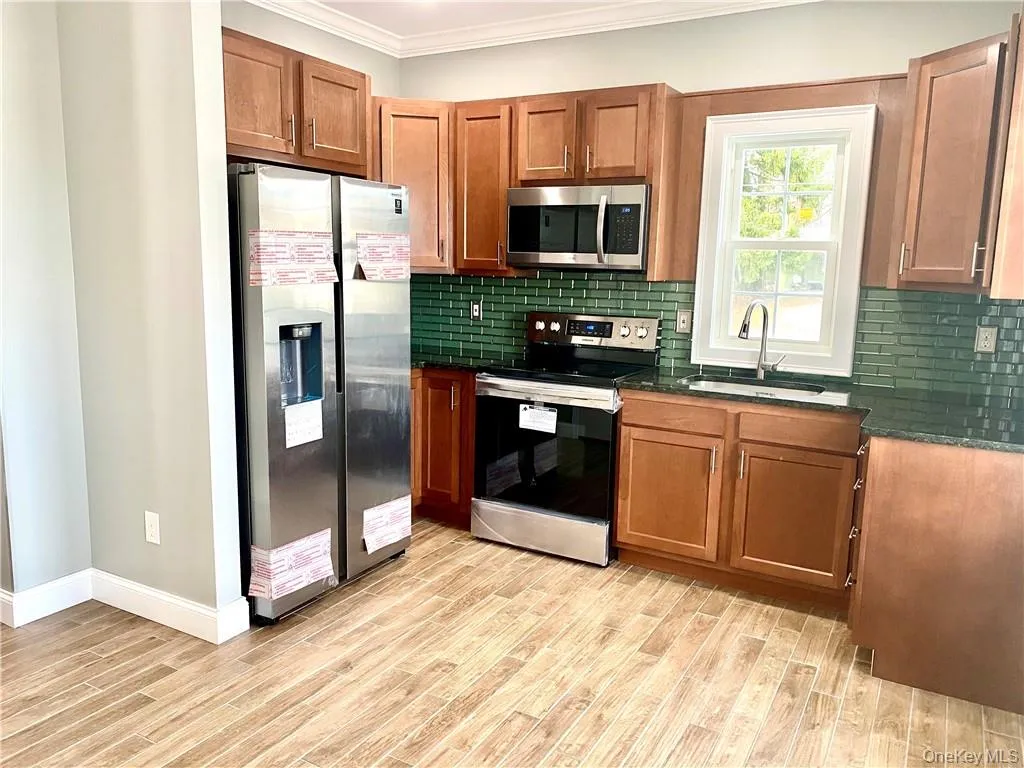 26 Courtland Street, Middletown, NY, 1 Bedroom Bedrooms, 4 Rooms Rooms,1 BathroomBathrooms,Residential Lease,Idx,Courtland,0,940963 26 Courtland Street, Middletown, NY, 1 Bedroom Bedrooms, 4 Rooms Rooms,1 BathroomBathrooms,Residential Lease,Idx,Courtland,0,940963