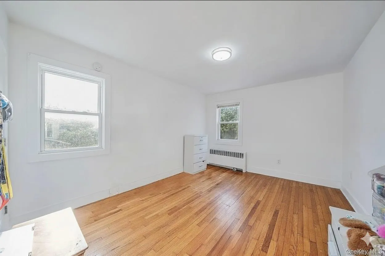 20202 109th Avenue, New York, NY, 3 Bedrooms Bedrooms, 5 Rooms Rooms,1 BathroomBathrooms,Residential Lease,Idx,109th,0,940990 20202 109th Avenue, New York, NY, 3 Bedrooms Bedrooms, 5 Rooms Rooms,1 BathroomBathrooms,Residential Lease,Idx,109th,0,940990