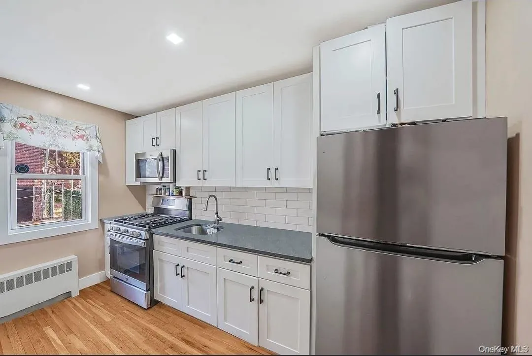 20202 109th Avenue, New York, NY, 3 Bedrooms Bedrooms, 5 Rooms Rooms,1 BathroomBathrooms,Residential Lease,Idx,109th,0,940990 20202 109th Avenue, New York, NY, 3 Bedrooms Bedrooms, 5 Rooms Rooms,1 BathroomBathrooms,Residential Lease,Idx,109th,0,940990