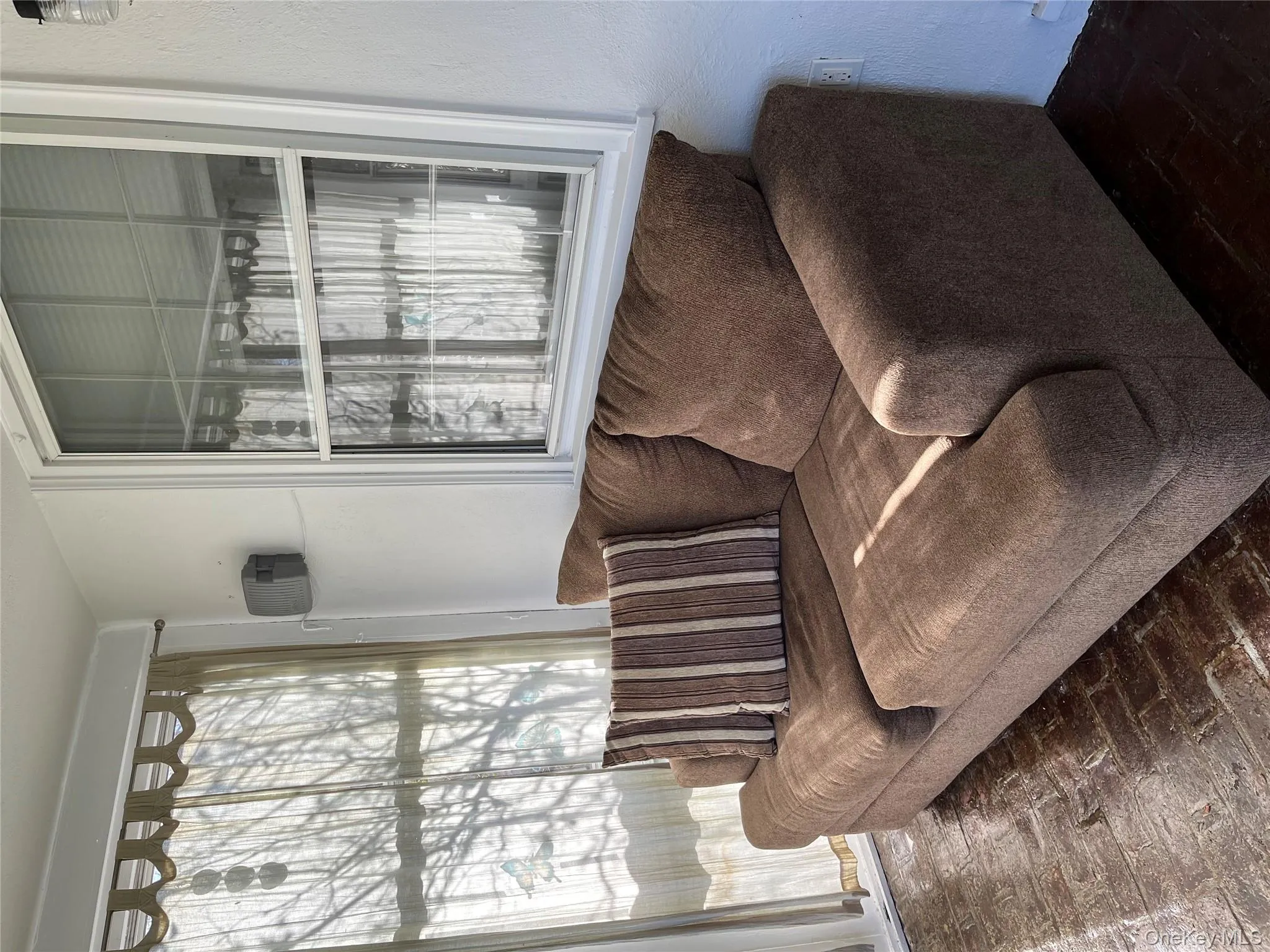 7 Floyd Place, Oyster Bay, NY, 3 Bedrooms Bedrooms, 7 Rooms Rooms,2 BathroomsBathrooms,Residential Lease,Idx,Floyd,0,940999 7 Floyd Place, Oyster Bay, NY, 3 Bedrooms Bedrooms, 7 Rooms Rooms,2 BathroomsBathrooms,Residential Lease,Idx,Floyd,0,940999