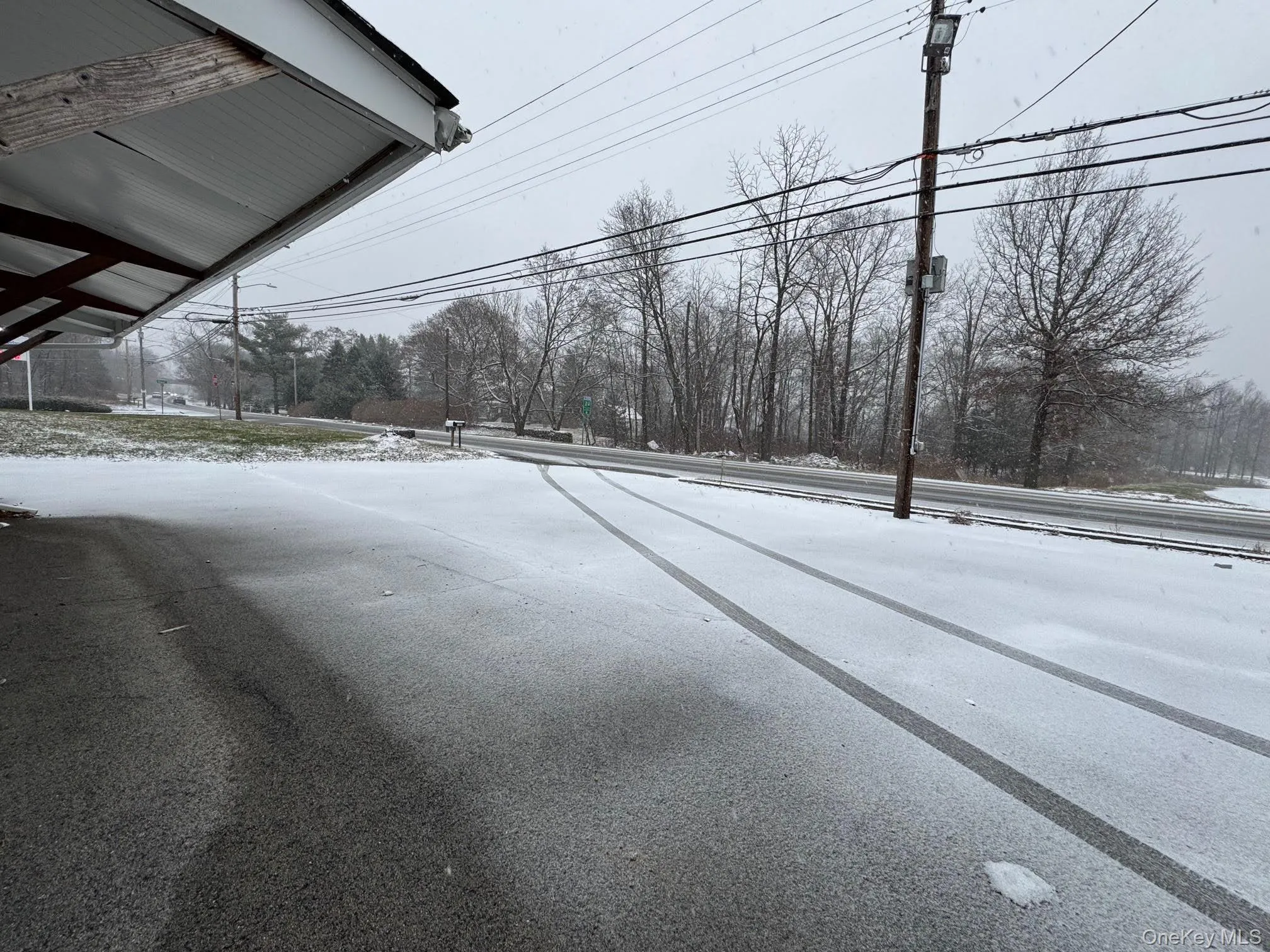 View of some of the parking area and Route 94...... View of some of the parking area and Route 94......