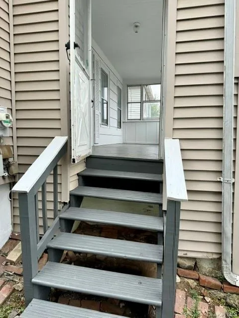 13 Forest Avenue, Middletown, NY, 3 Bedrooms Bedrooms, 10 Rooms Rooms,2 BathroomsBathrooms,Residential,For Rent,Forest,0,941047 13 Forest Avenue, Middletown, NY, 3 Bedrooms Bedrooms, 10 Rooms Rooms,2 BathroomsBathrooms,Residential,For Rent,Forest,0,941047