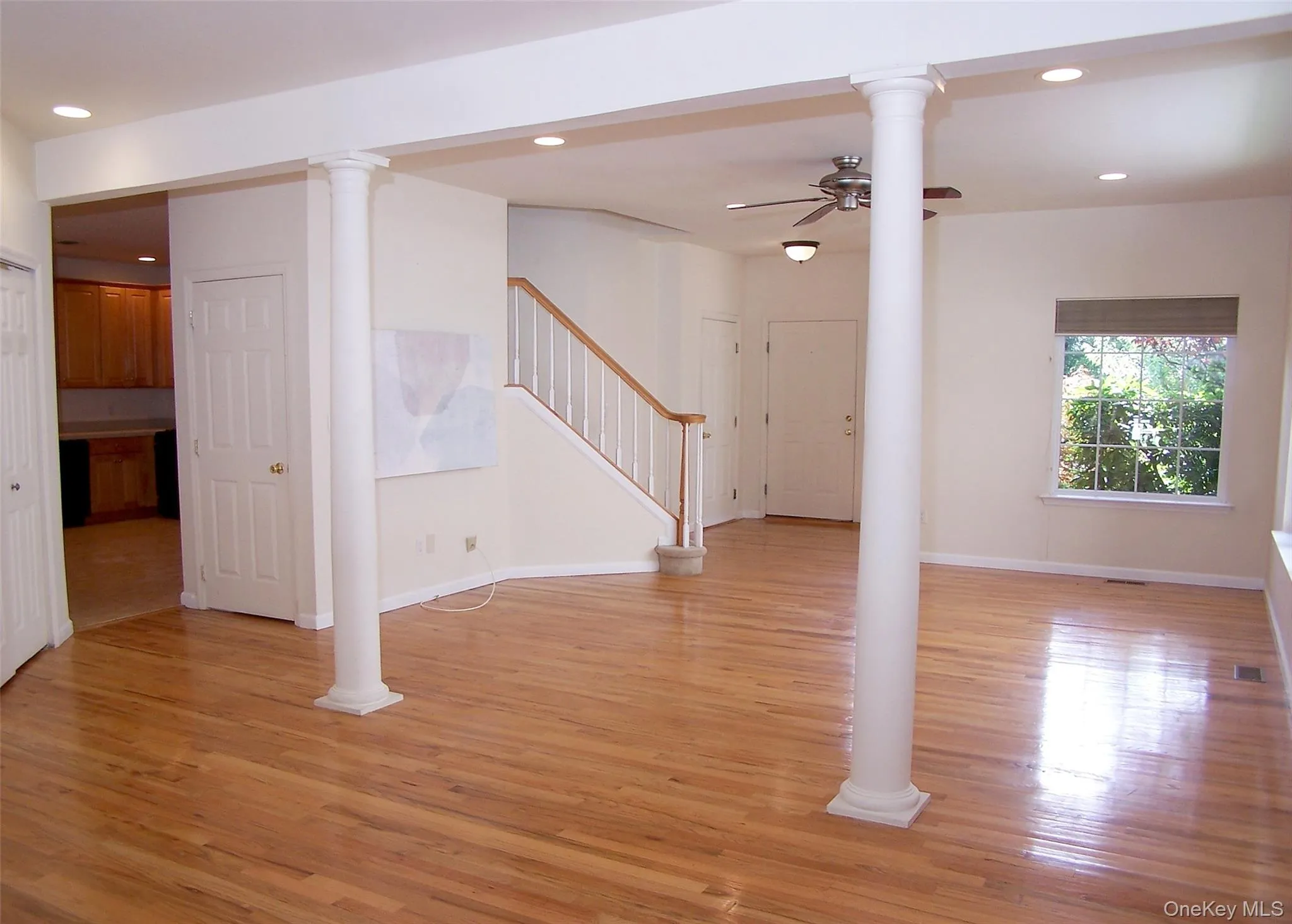 Pillar Columns Divide The Living & Family Rms Pillar Columns Divide The Living & Family Rms