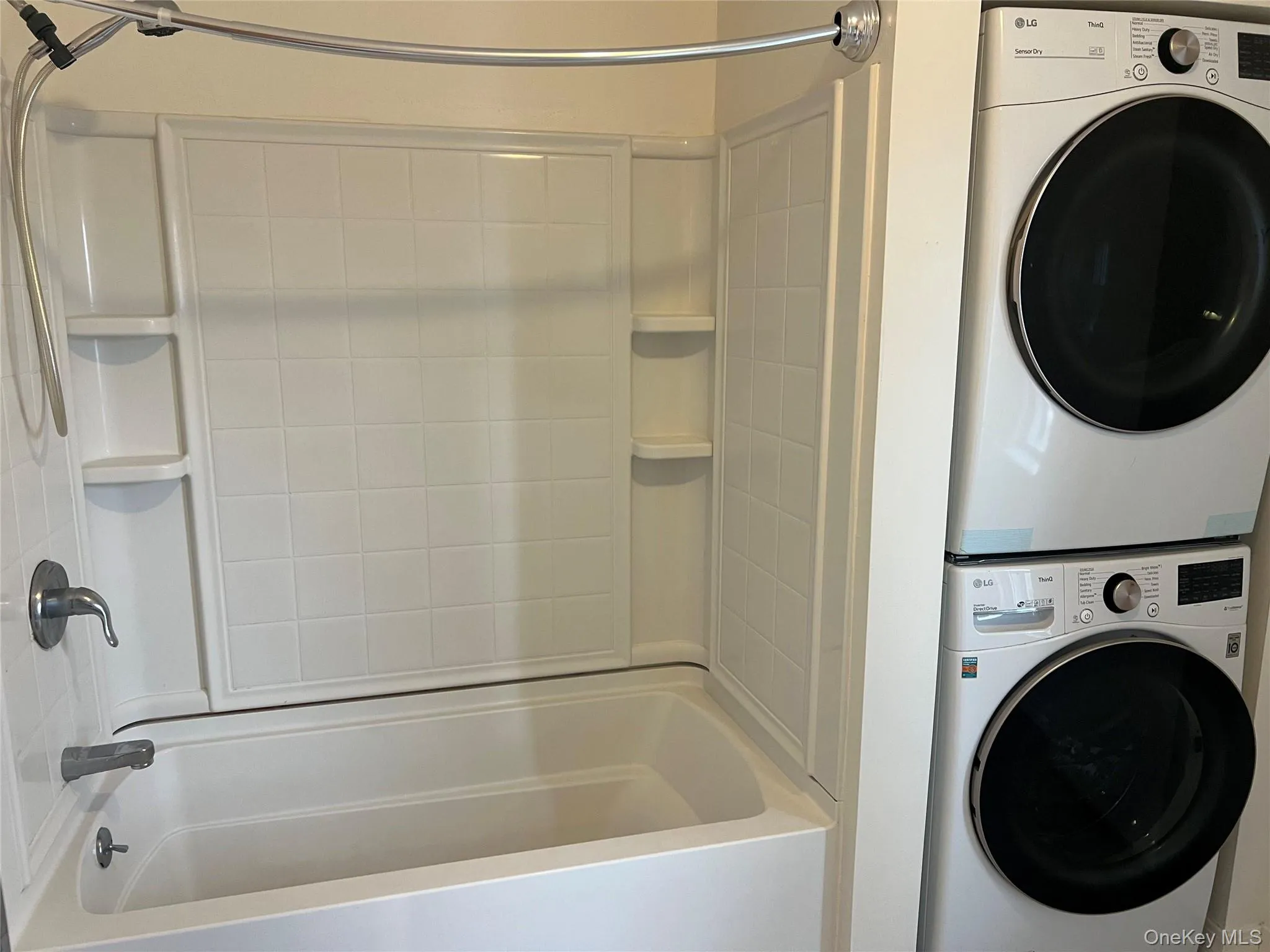 182 Grand Street, Newburgh (city), NY, 2 Bedrooms Bedrooms, 5 Rooms Rooms,1 BathroomBathrooms,Residential Lease,Idx,Grand,0,941064 182 Grand Street, Newburgh (city), NY, 2 Bedrooms Bedrooms, 5 Rooms Rooms,1 BathroomBathrooms,Residential Lease,Idx,Grand,0,941064