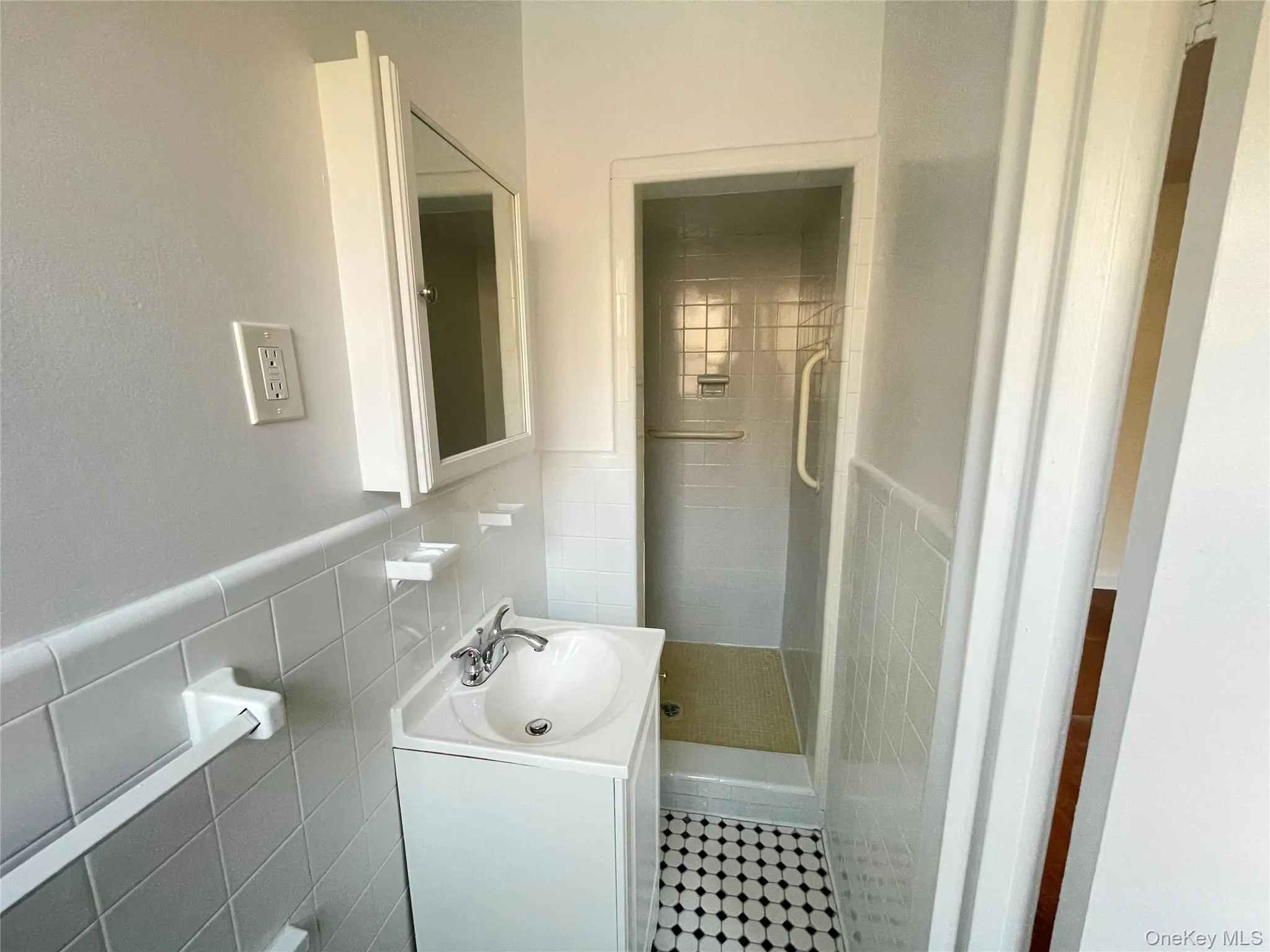 Bathroom 2 Bathroom 2