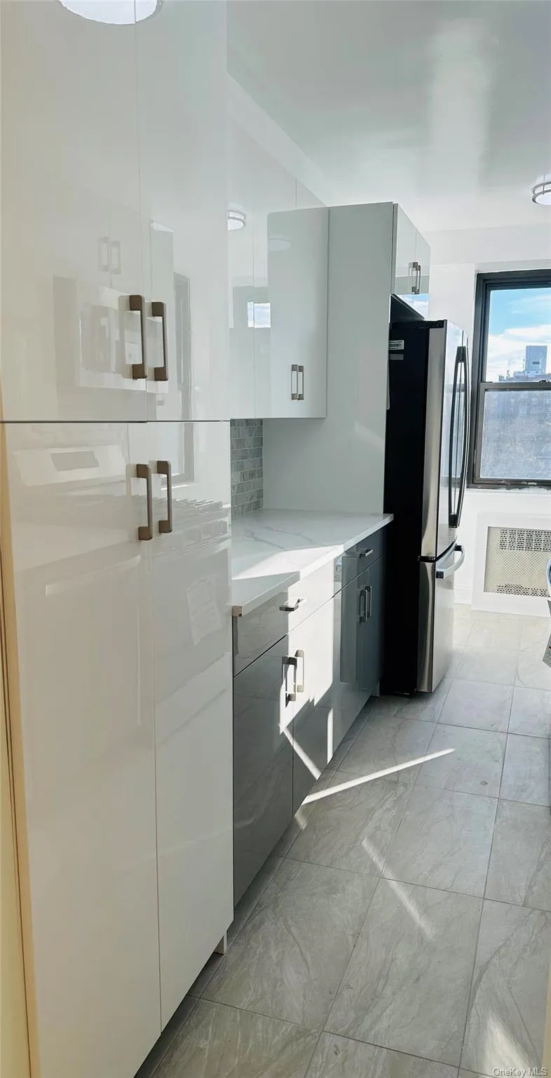 3103 Fairfield Avenue, New York, NY, 2 Bedrooms Bedrooms, 4 Rooms Rooms,1 BathroomBathrooms,Residential Lease,Idx,Fairfield,0,941179 3103 Fairfield Avenue, New York, NY, 2 Bedrooms Bedrooms, 4 Rooms Rooms,1 BathroomBathrooms,Residential Lease,Idx,Fairfield,0,941179
