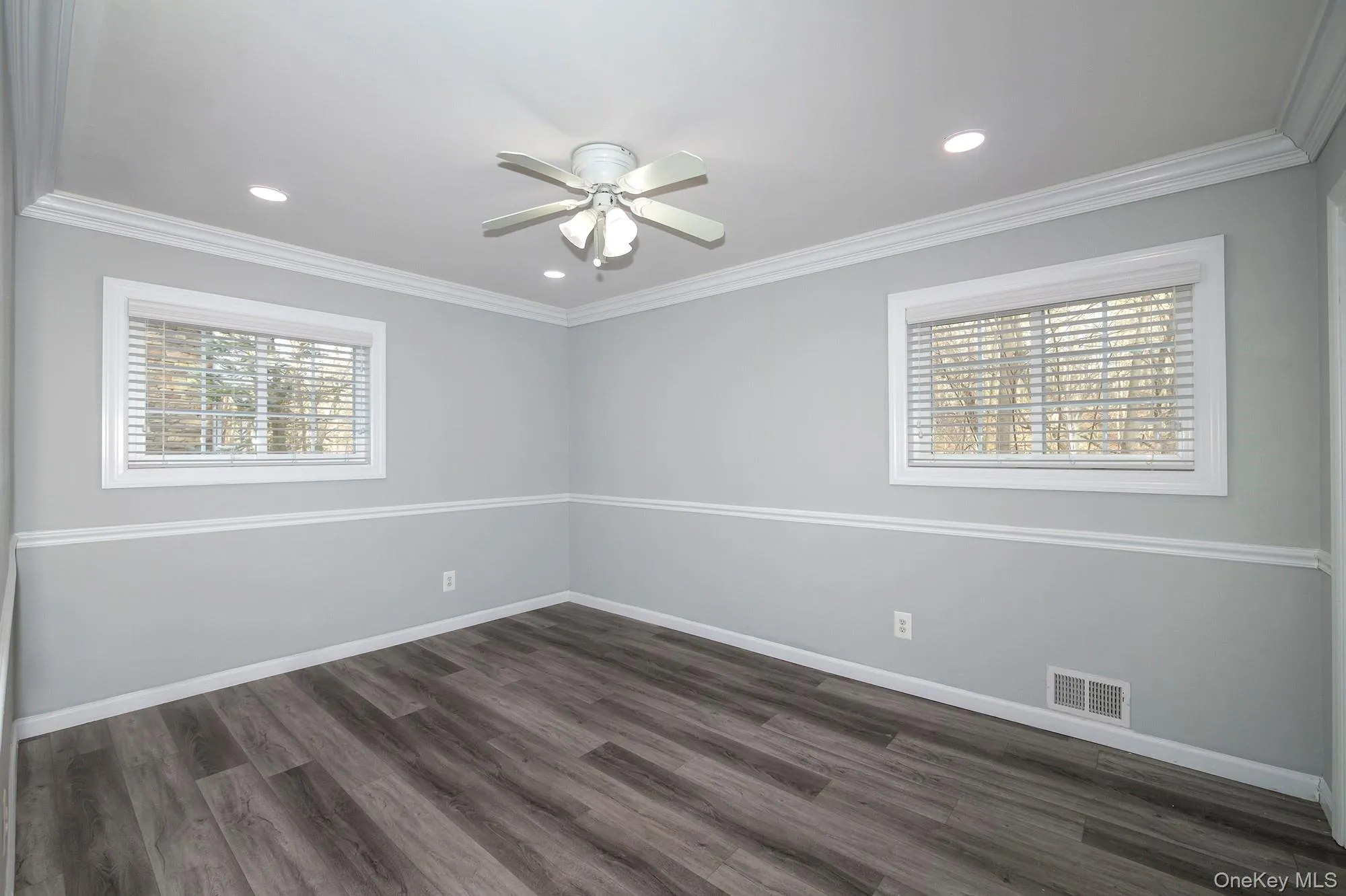 1-4B Presidents Drive, Brookhaven, NY, 1 Bedroom Bedrooms, 4 Rooms Rooms,1 BathroomBathrooms,Residential Lease,Idx,Presidents,0,941180 1-4B Presidents Drive, Brookhaven, NY, 1 Bedroom Bedrooms, 4 Rooms Rooms,1 BathroomBathrooms,Residential Lease,Idx,Presidents,0,941180