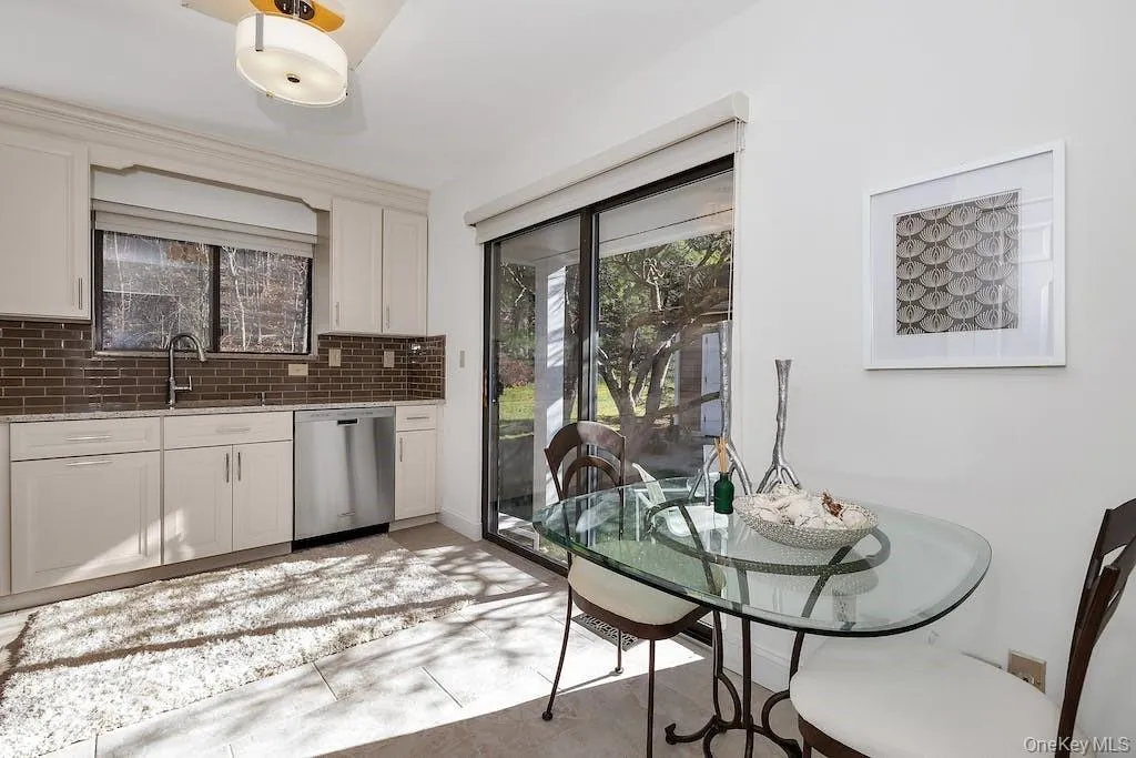 Renovated eat in kitchen. Renovated eat in kitchen.