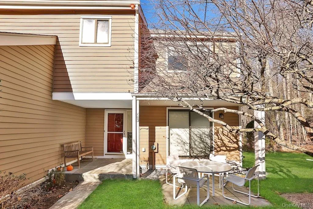 Front entry with private patio. Sliders to bright and sunny kitchen. Front entry with private patio. Sliders to bright and sunny kitchen.