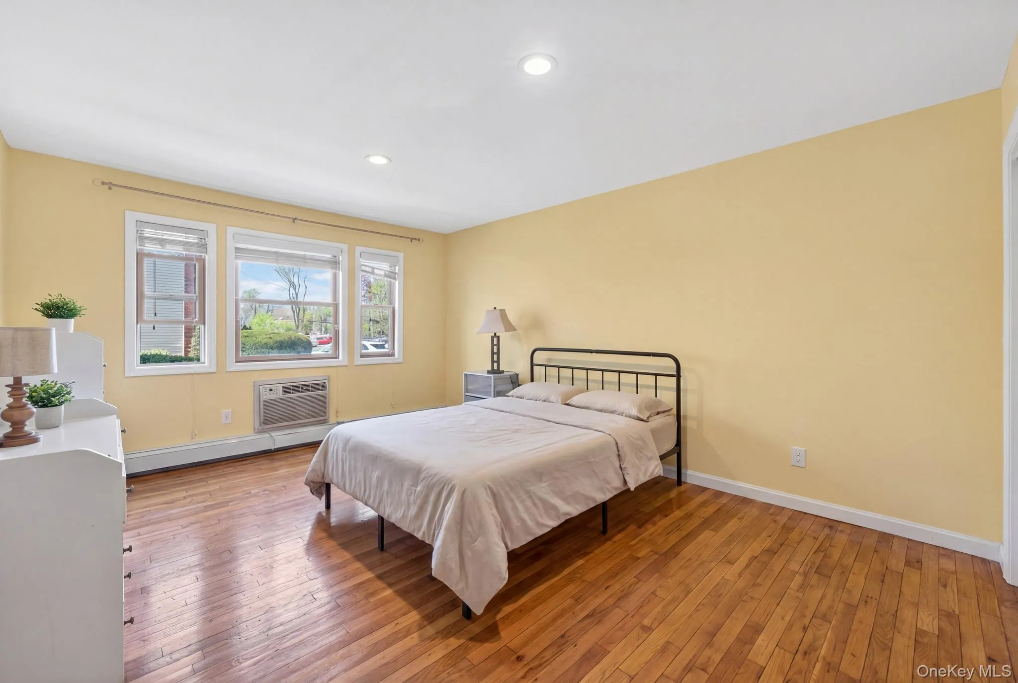 2453 Union Blvd, Islip, NY, 2 Bedrooms Bedrooms, 6 Rooms Rooms,1 BathroomBathrooms,Residential,For Rent,Union Blvd,0,941251 2453 Union Blvd, Islip, NY, 2 Bedrooms Bedrooms, 6 Rooms Rooms,1 BathroomBathrooms,Residential,For Rent,Union Blvd,0,941251