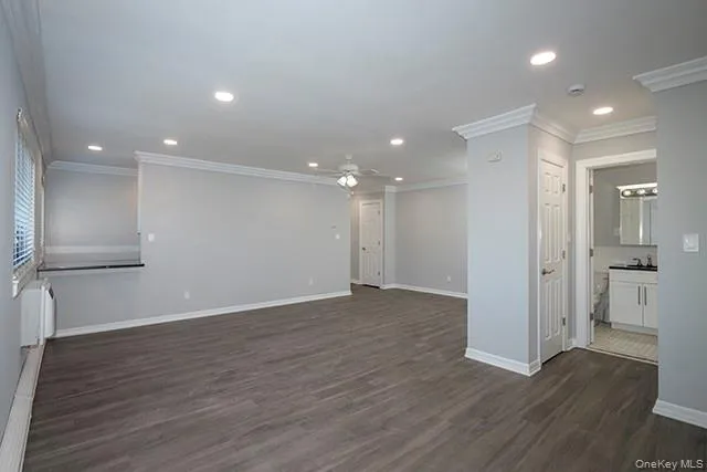 407 East Main Street, Islip, NY, 1 Bedroom Bedrooms, 4 Rooms Rooms,1 BathroomBathrooms,Residential Lease,Idx,East Main,0,941268 407 East Main Street, Islip, NY, 1 Bedroom Bedrooms, 4 Rooms Rooms,1 BathroomBathrooms,Residential Lease,Idx,East Main,0,941268