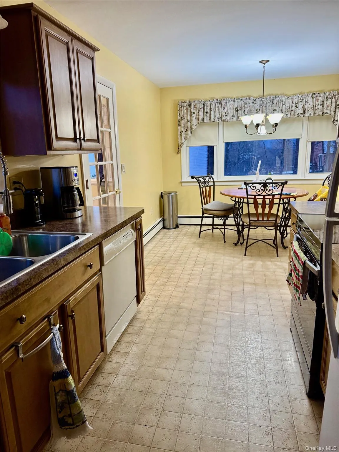 230 Warn Avenue, Crawford, NY, 4 Bedrooms Bedrooms, 6 Rooms Rooms,2 BathroomsBathrooms,Residential Lease,Idx,Warn,0,941289 230 Warn Avenue, Crawford, NY, 4 Bedrooms Bedrooms, 6 Rooms Rooms,2 BathroomsBathrooms,Residential Lease,Idx,Warn,0,941289