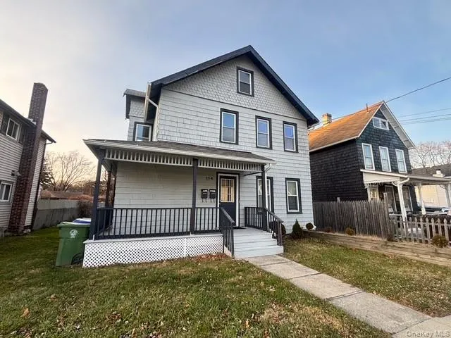 View of front facade with covered porch View of front facade with covered porch