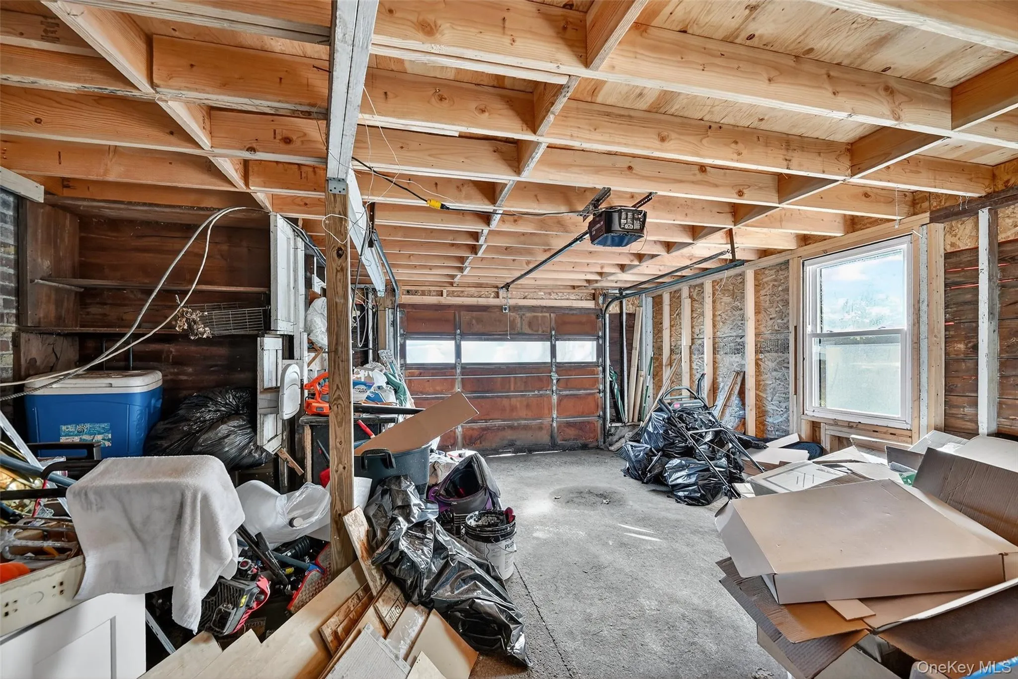 Detached 1 car garage Detached 1 car garage