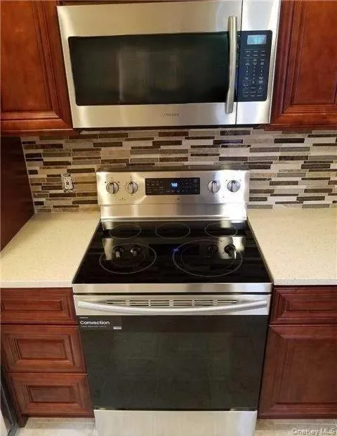 17 Hallock Street, Oyster Bay, NY, 2 Bedrooms Bedrooms, 5 Rooms Rooms,1 BathroomBathrooms,Residential Lease,Idx,Hallock,0,941495 17 Hallock Street, Oyster Bay, NY, 2 Bedrooms Bedrooms, 5 Rooms Rooms,1 BathroomBathrooms,Residential Lease,Idx,Hallock,0,941495