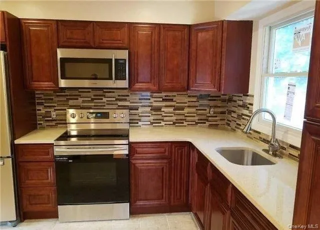 17 Hallock Street, Oyster Bay, NY, 2 Bedrooms Bedrooms, 5 Rooms Rooms,1 BathroomBathrooms,Residential Lease,Idx,Hallock,0,941495 17 Hallock Street, Oyster Bay, NY, 2 Bedrooms Bedrooms, 5 Rooms Rooms,1 BathroomBathrooms,Residential Lease,Idx,Hallock,0,941495