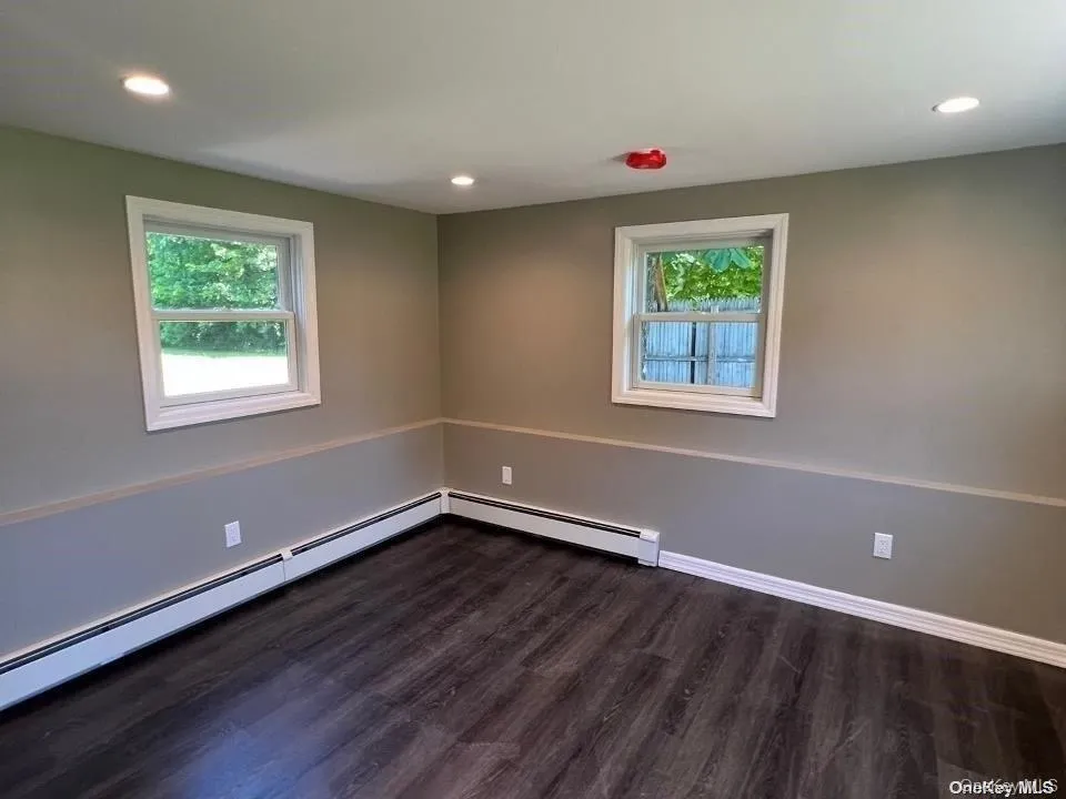 253 17th Street, Huntington, NY, 2 Bedrooms Bedrooms, 4 Rooms Rooms,1 BathroomBathrooms,Residential Lease,Idx,17th,0,941559 253 17th Street, Huntington, NY, 2 Bedrooms Bedrooms, 4 Rooms Rooms,1 BathroomBathrooms,Residential Lease,Idx,17th,0,941559