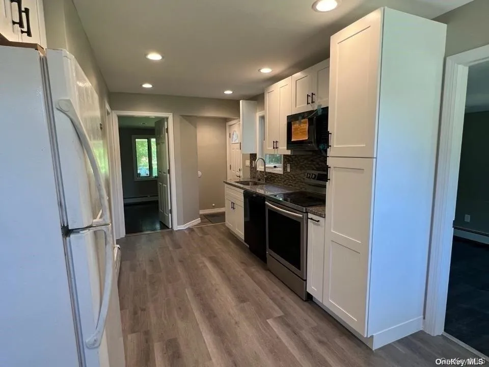 253 17th Street, Huntington, NY, 2 Bedrooms Bedrooms, 4 Rooms Rooms,1 BathroomBathrooms,Residential Lease,Idx,17th,0,941559 253 17th Street, Huntington, NY, 2 Bedrooms Bedrooms, 4 Rooms Rooms,1 BathroomBathrooms,Residential Lease,Idx,17th,0,941559